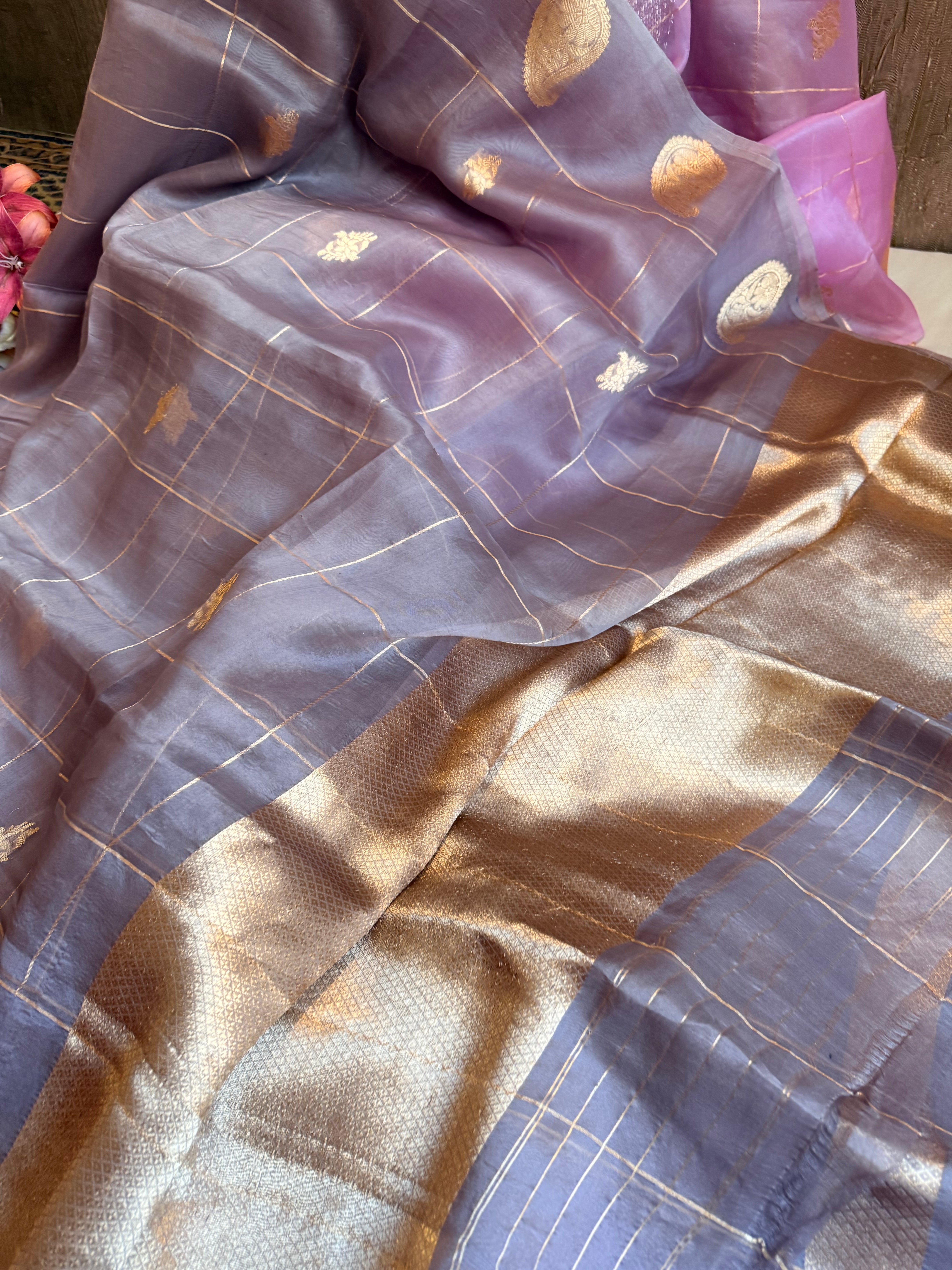 Metallic grey kora silk kadhwa handloom saree