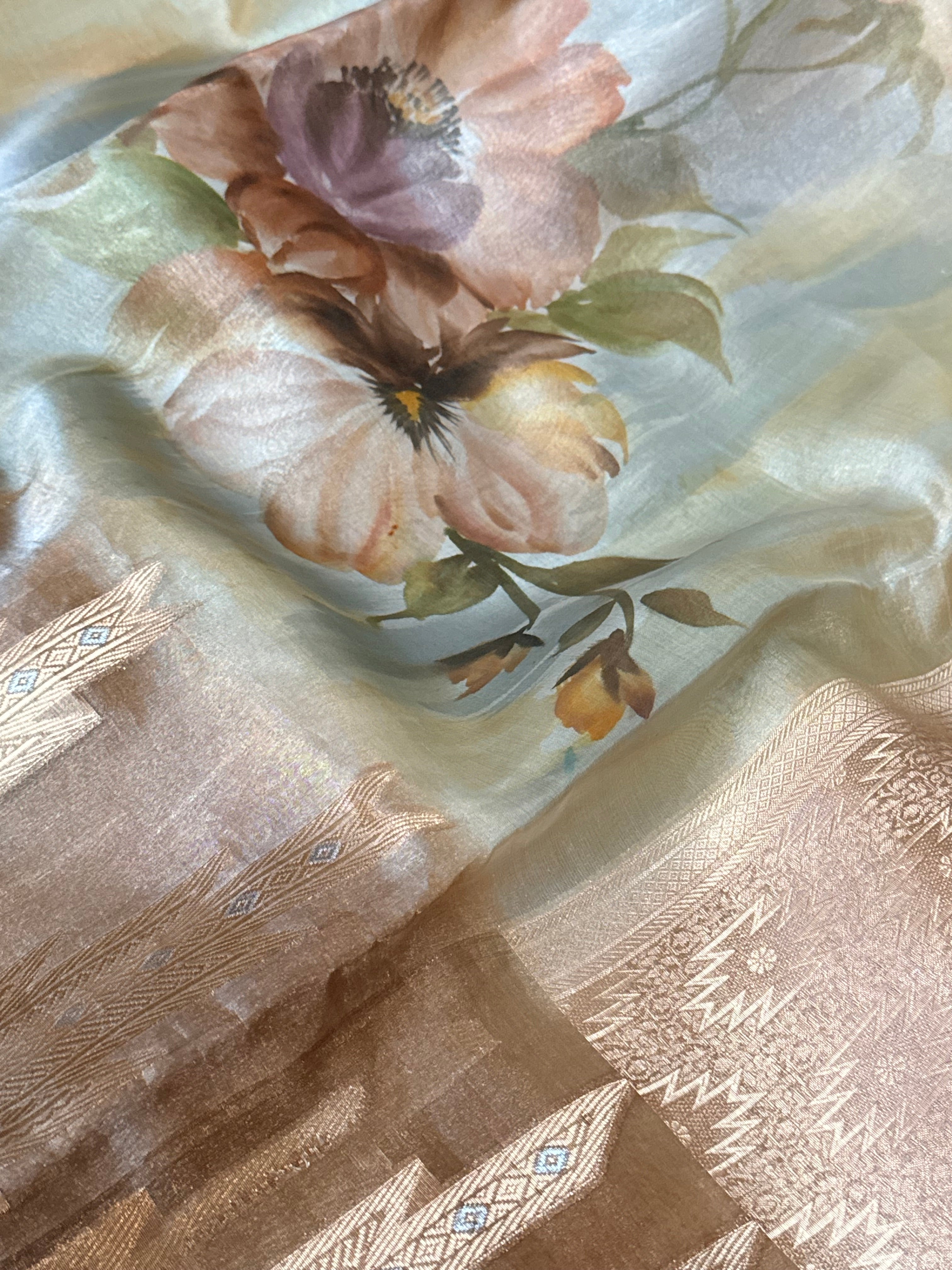 Tissue silk handbrush dyed kadhwa weaving banarasi saree