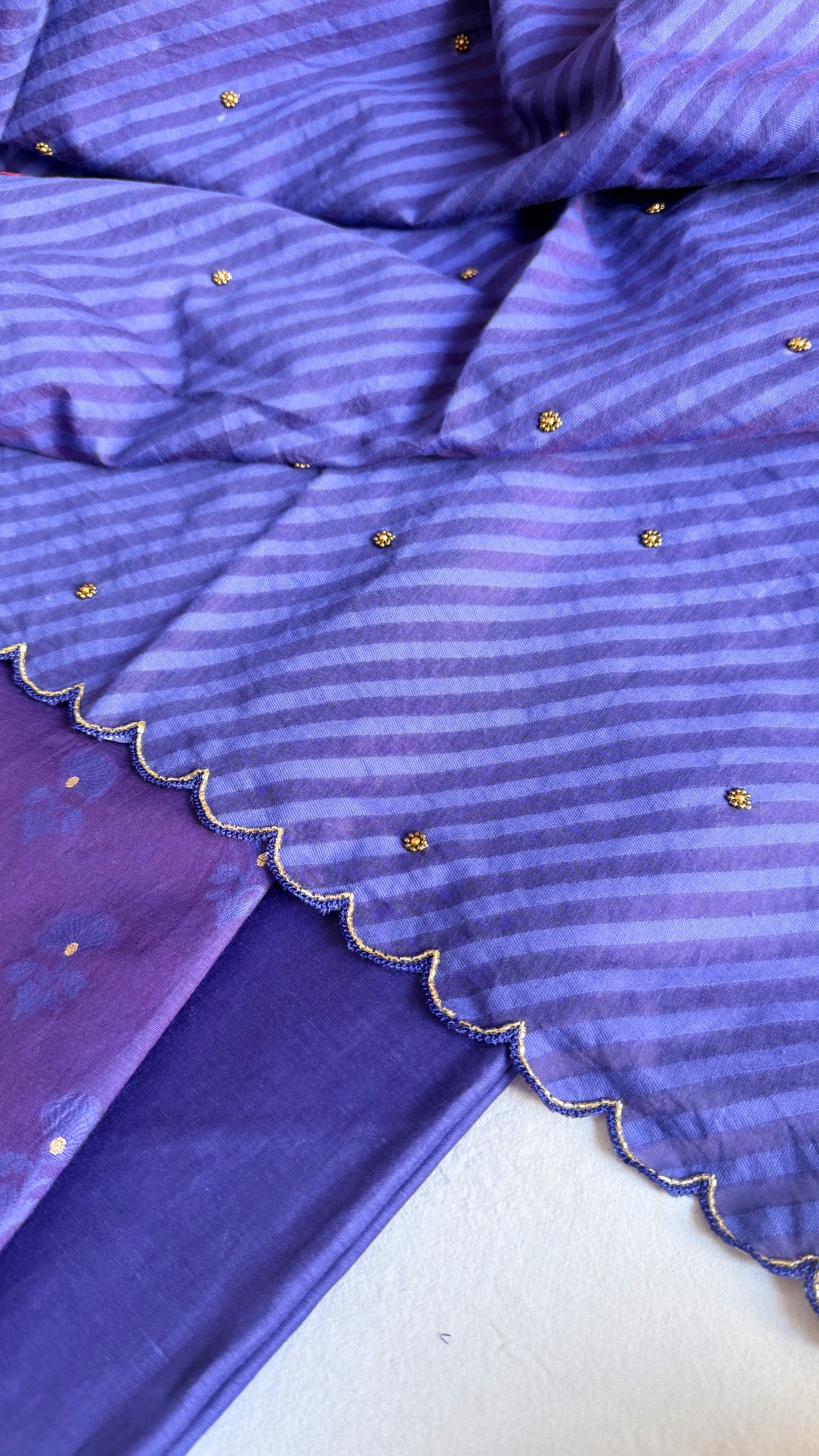 Summer suits under 8k - Mul cotton navy blue kurta paired with cotton sscalloped duppata set