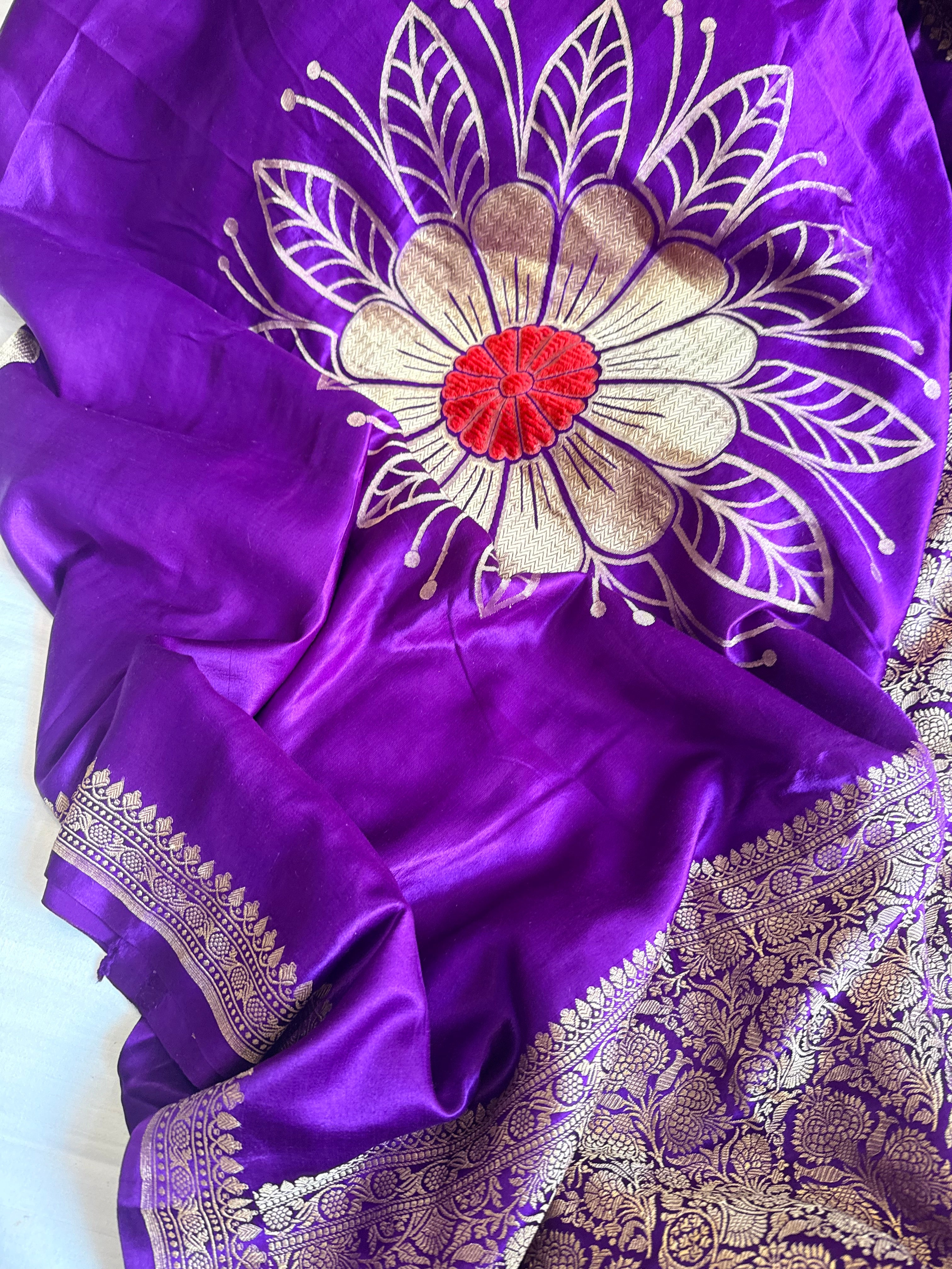 Fusion edit - Banarasi gorgette velvet meenakari kadhwa saree