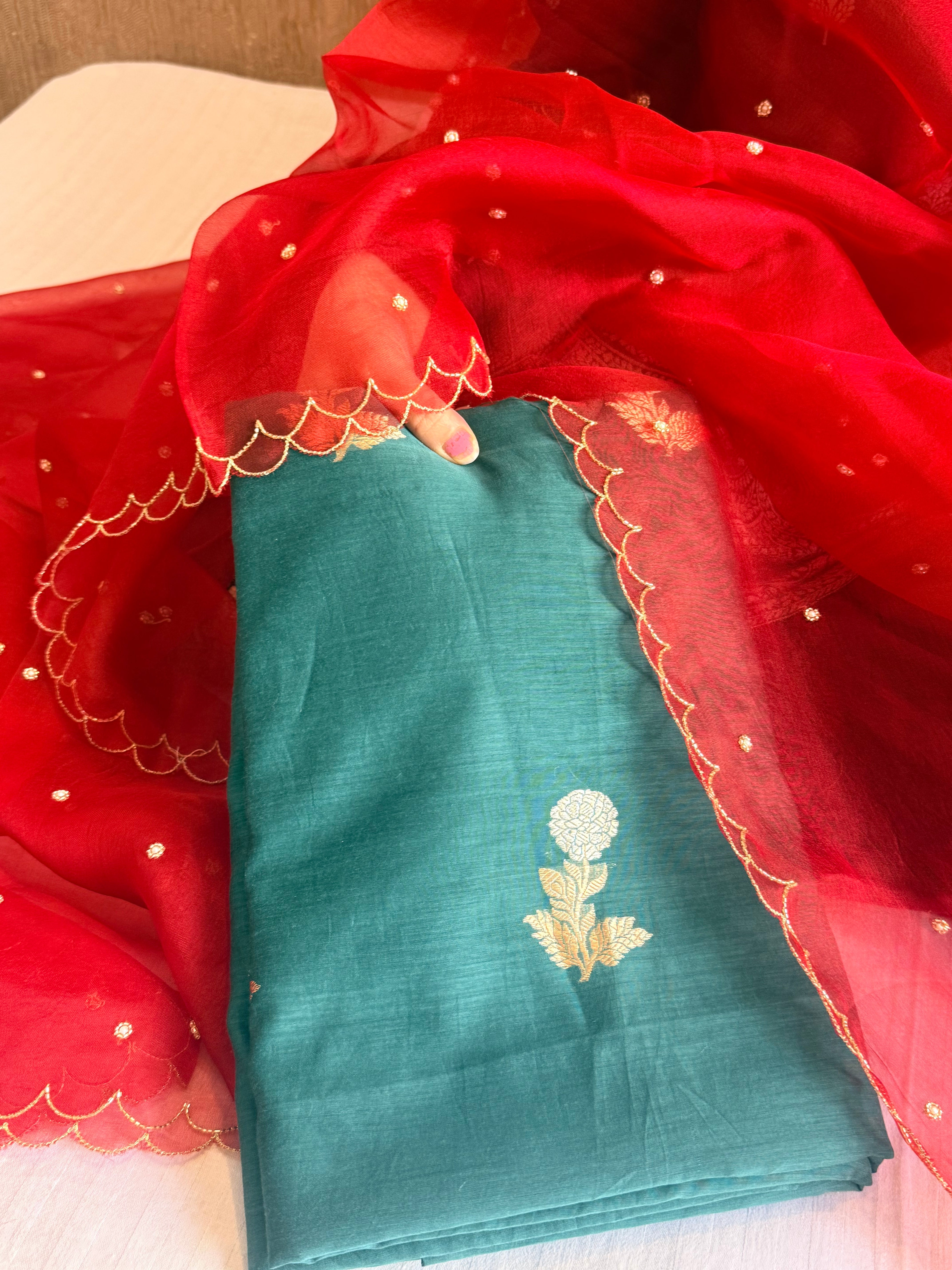 Handloom cotton sona rupa kurta paired with kora silk scalloped duppata set