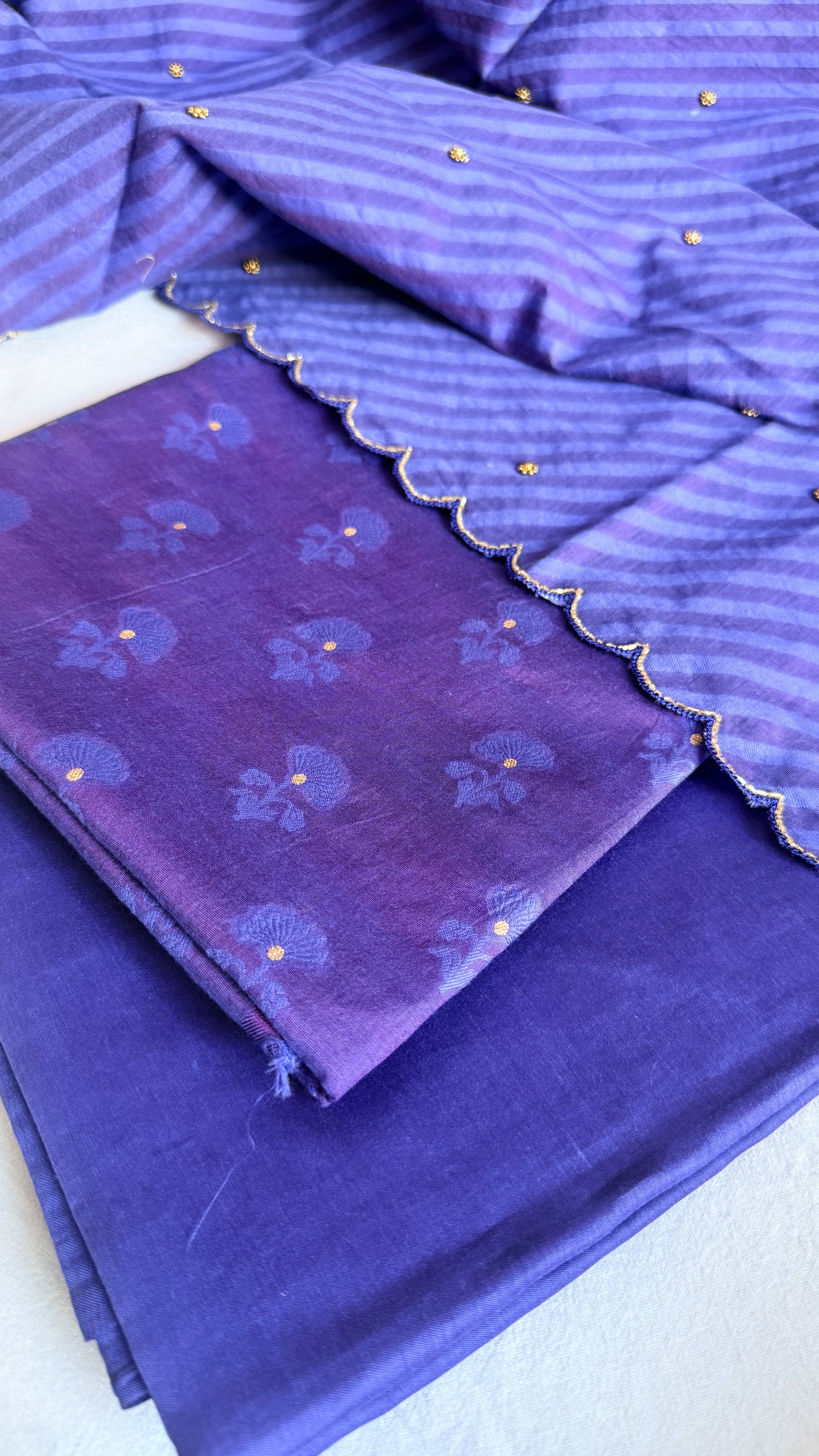 Summer suits under 8k - Mul cotton navy blue kurta paired with cotton sscalloped duppata set