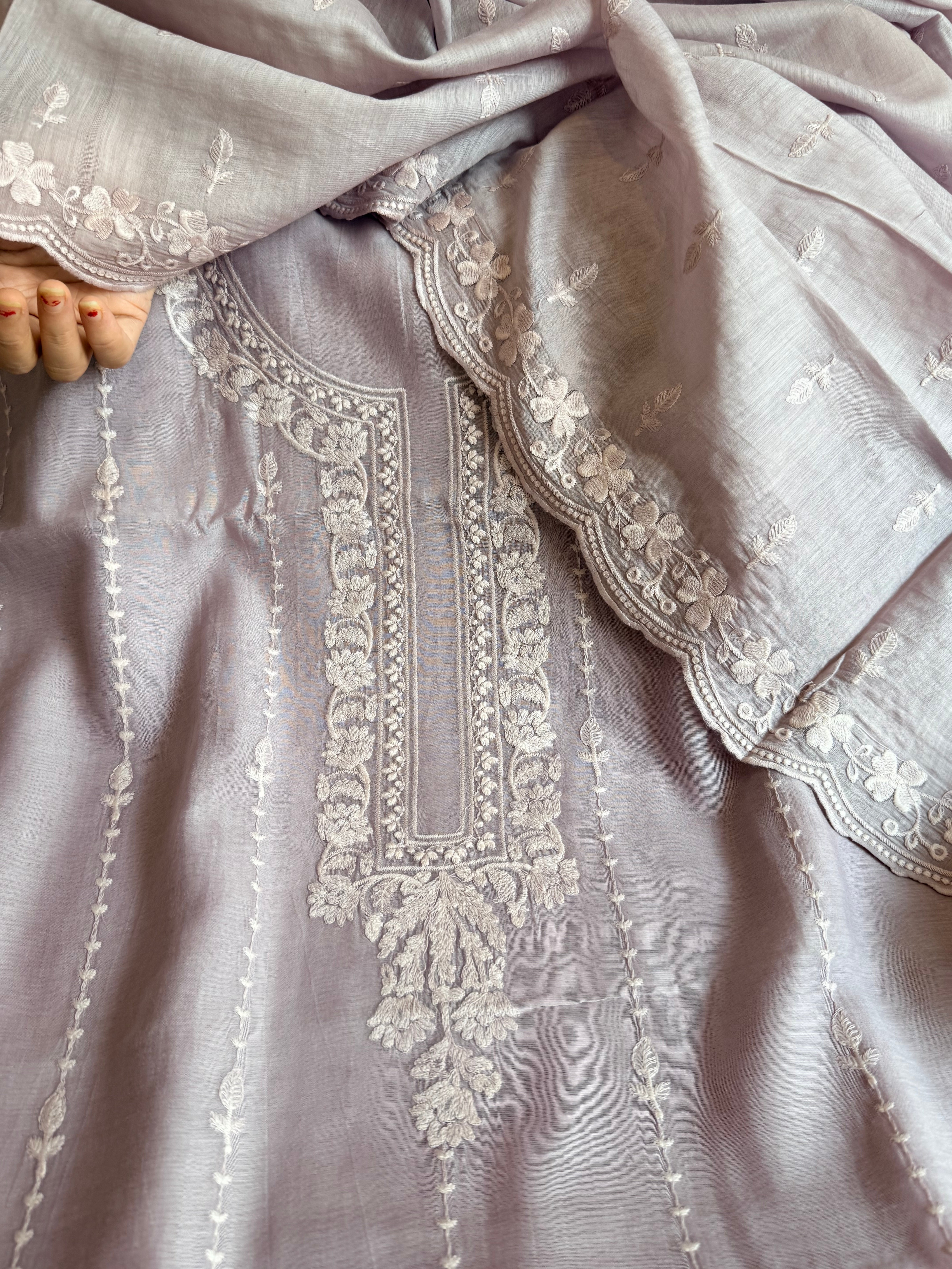 Dusty lilac mul cotton thread hand embroidered suit set