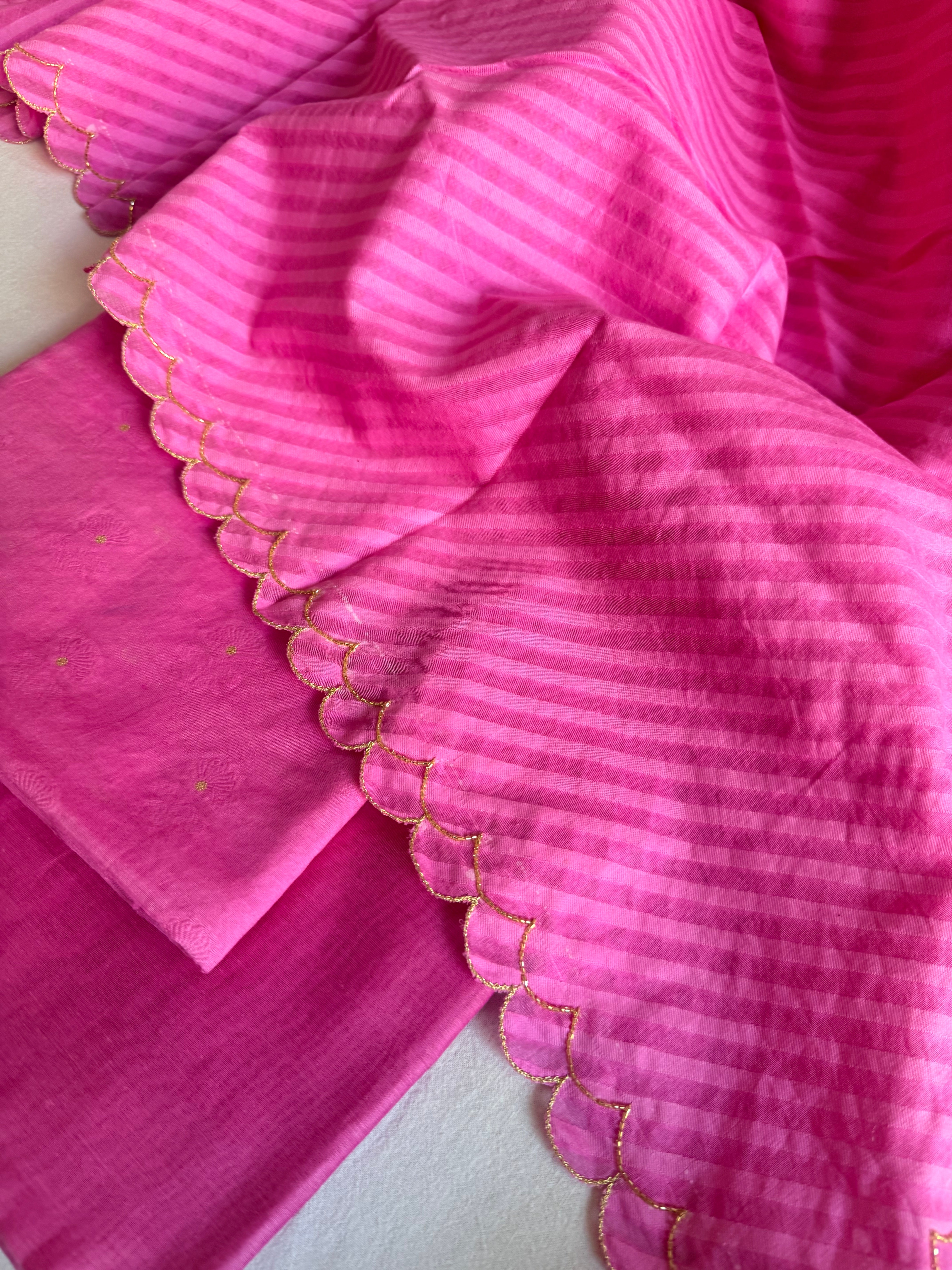 Summer suits under 8k - Mul cotton pink kurta paired with cotton sscalloped duppata set