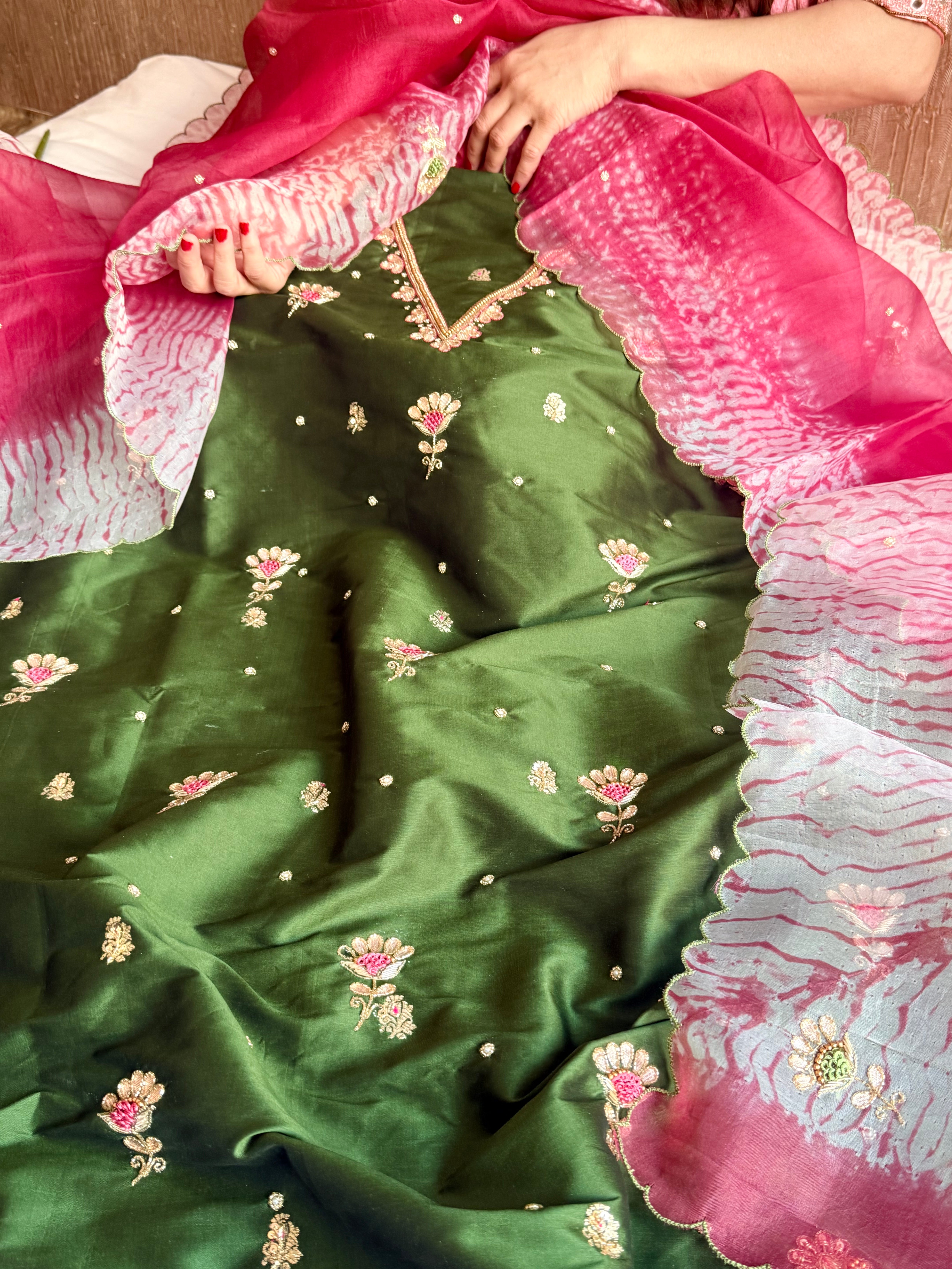 Shibori edit - Katan silk kadhwa kurta paired with hand embroidered kora shibori duppata