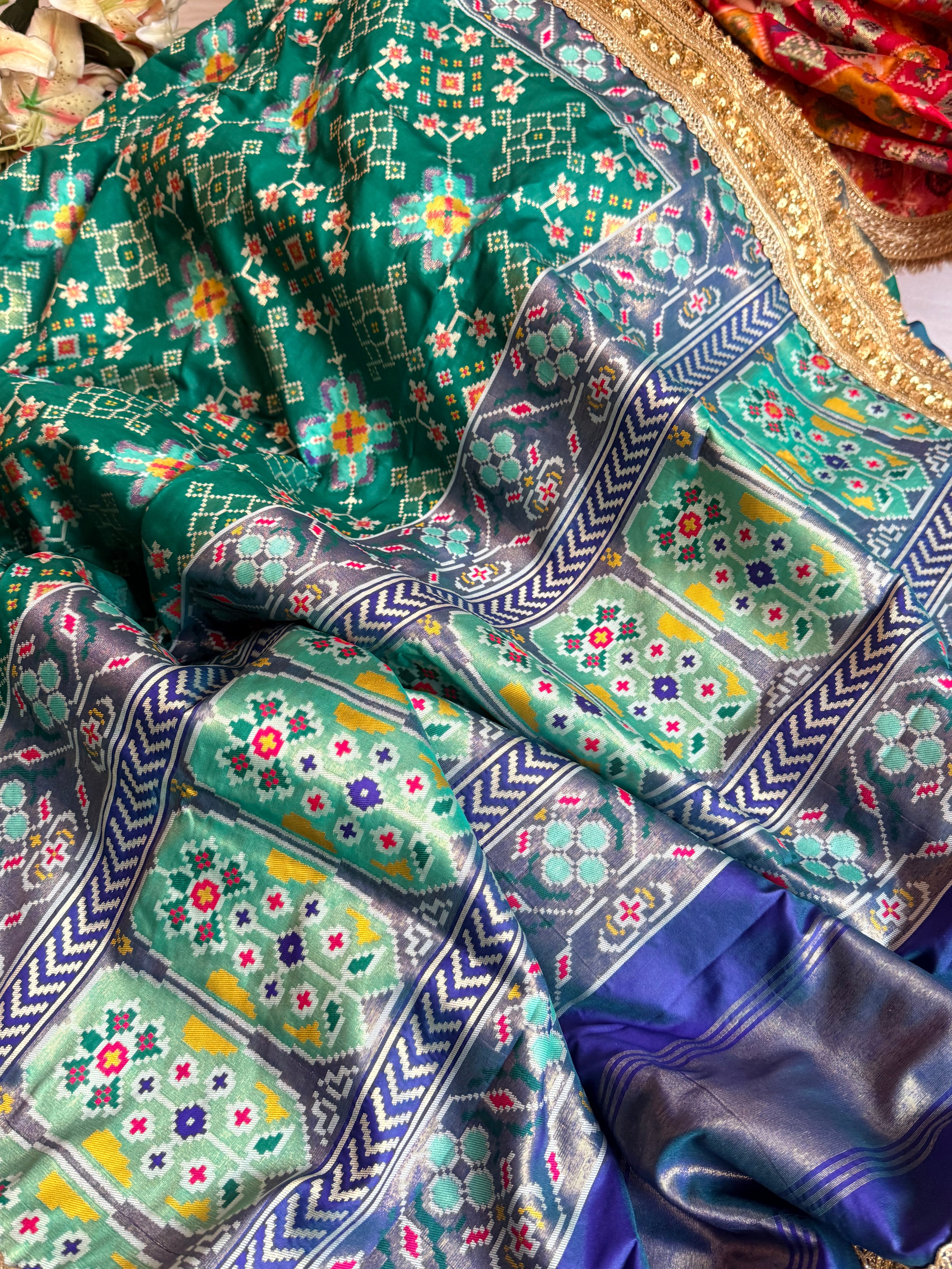 Banarasi patola weaving silk meenakari weaving saree