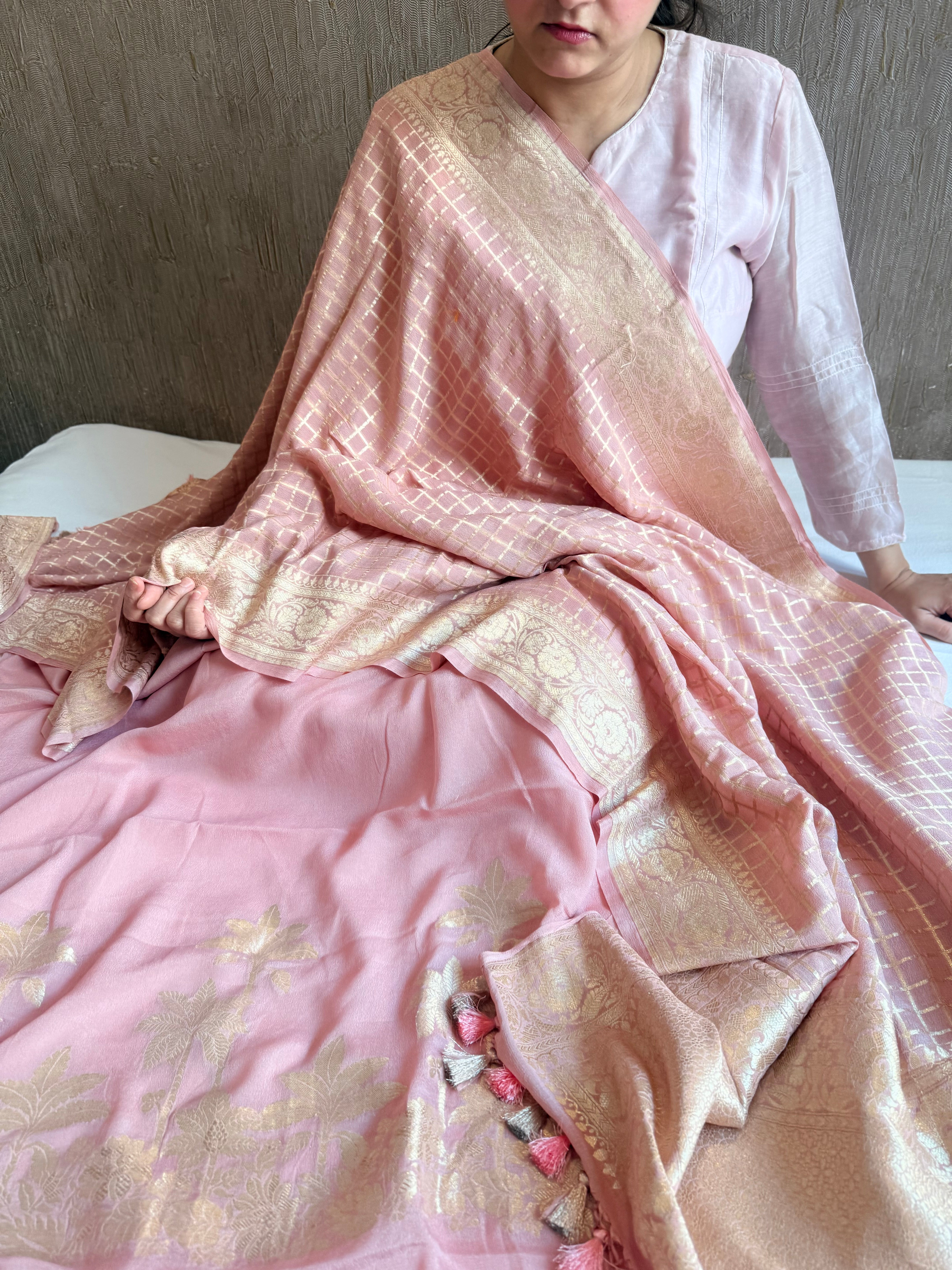 Chiffon gorgette peachy pink kadhwa weaving banarasi suit set