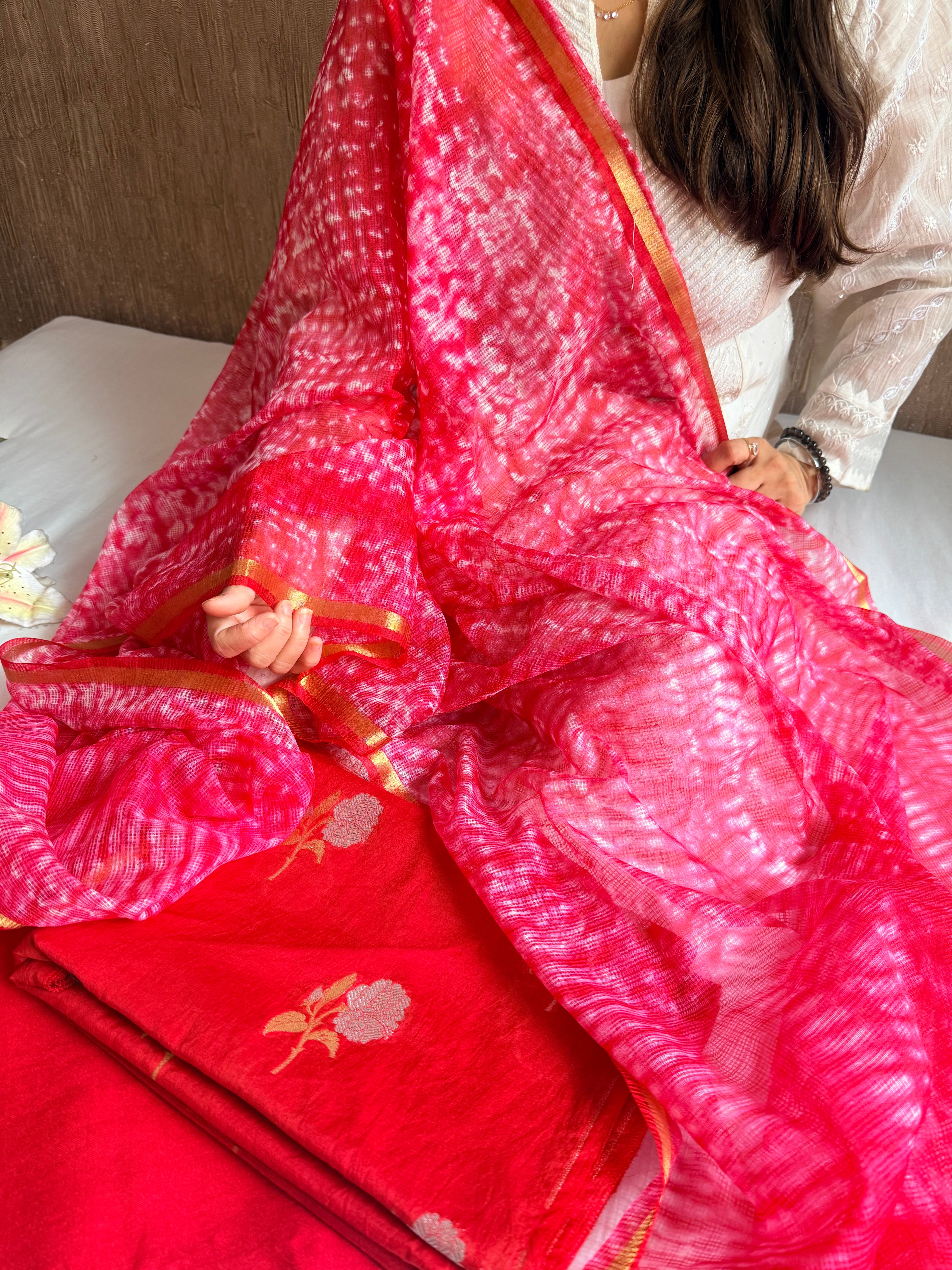 Below 8k- Mul cotton handloom kurta paired with shibori dyed kota silk duppata set