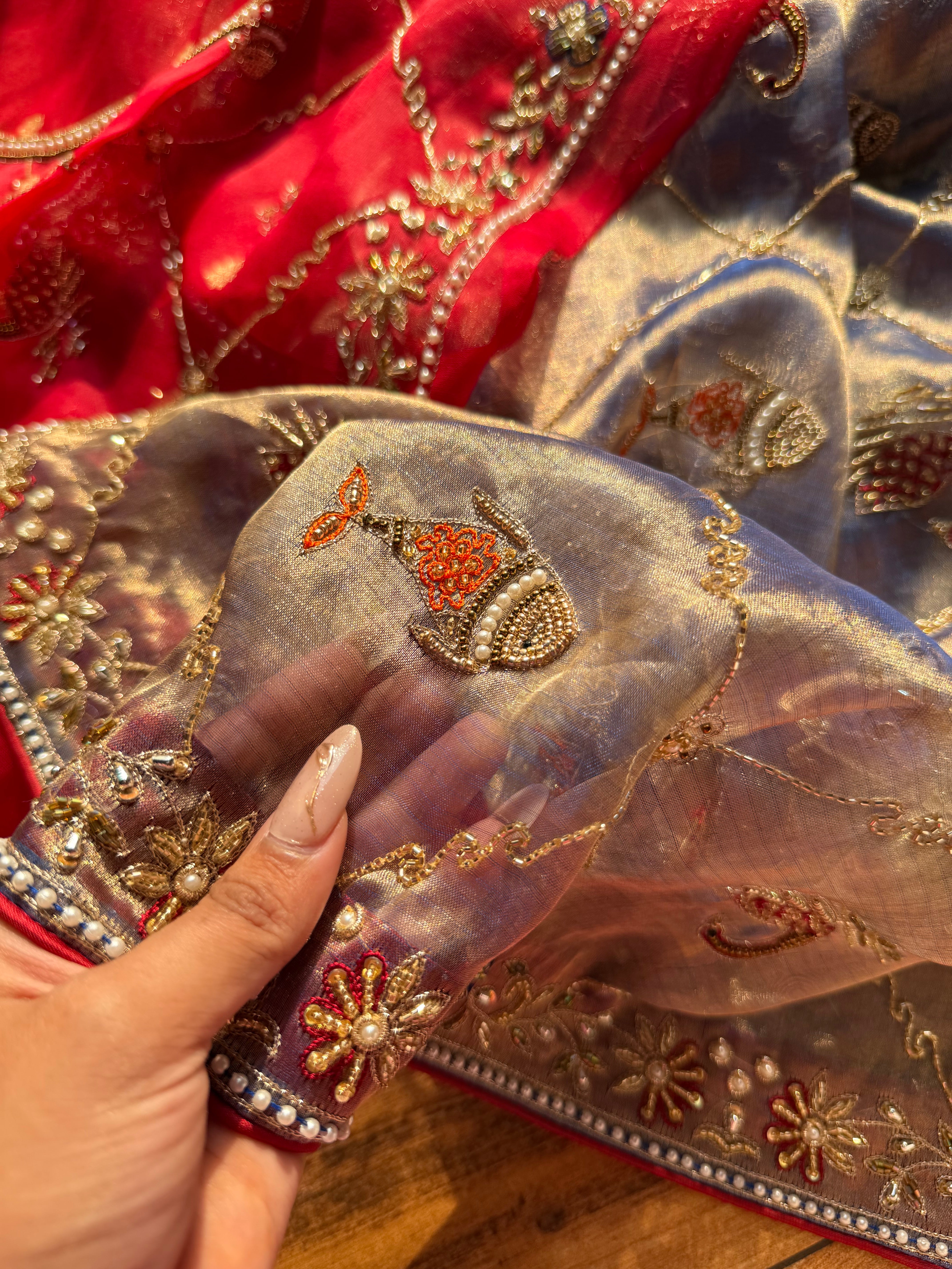 Husn edit shikargah animal motif blush blue hand embroidered saree