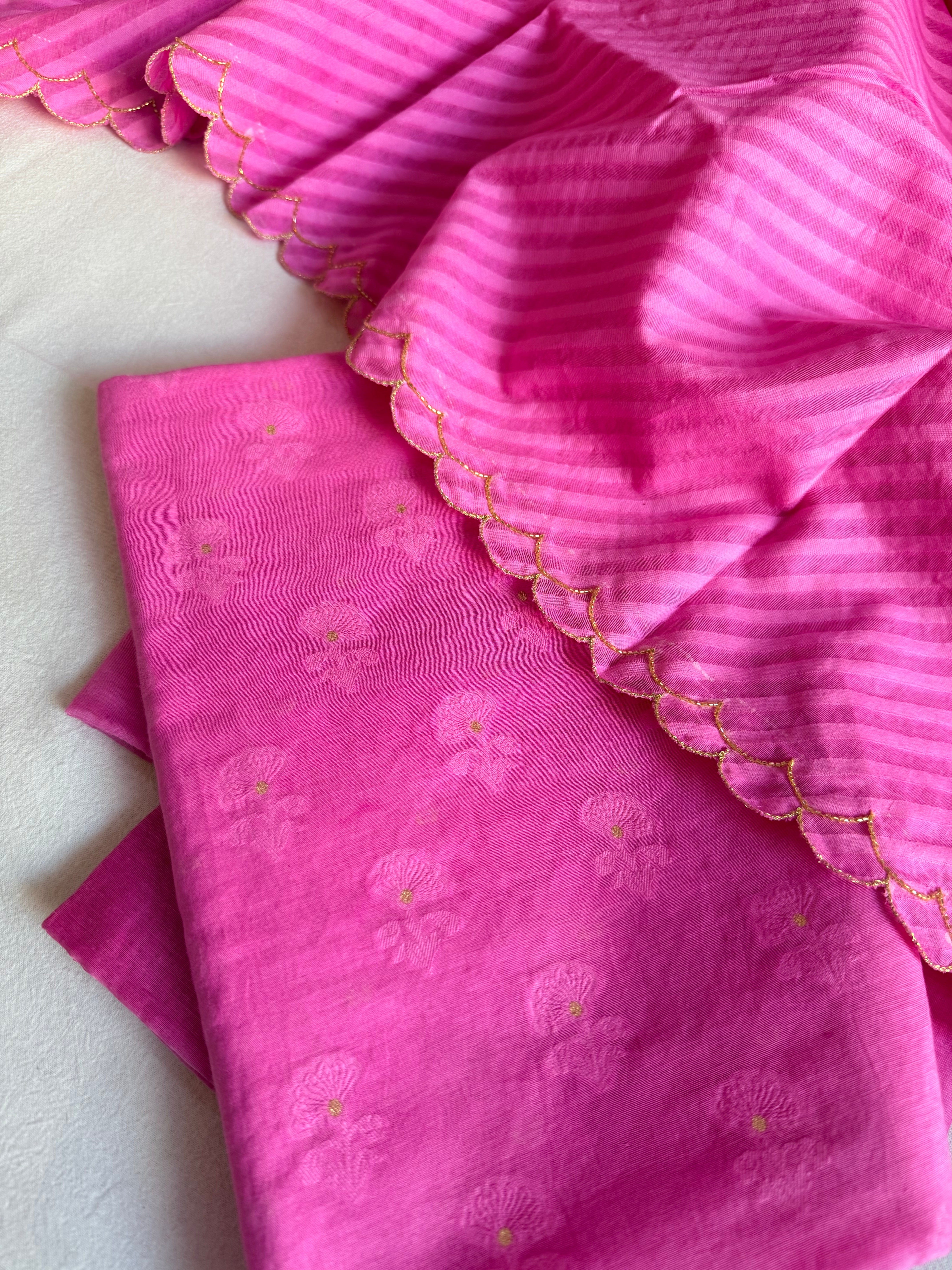 Summer suits under 8k - Mul cotton pink kurta paired with cotton sscalloped duppata set