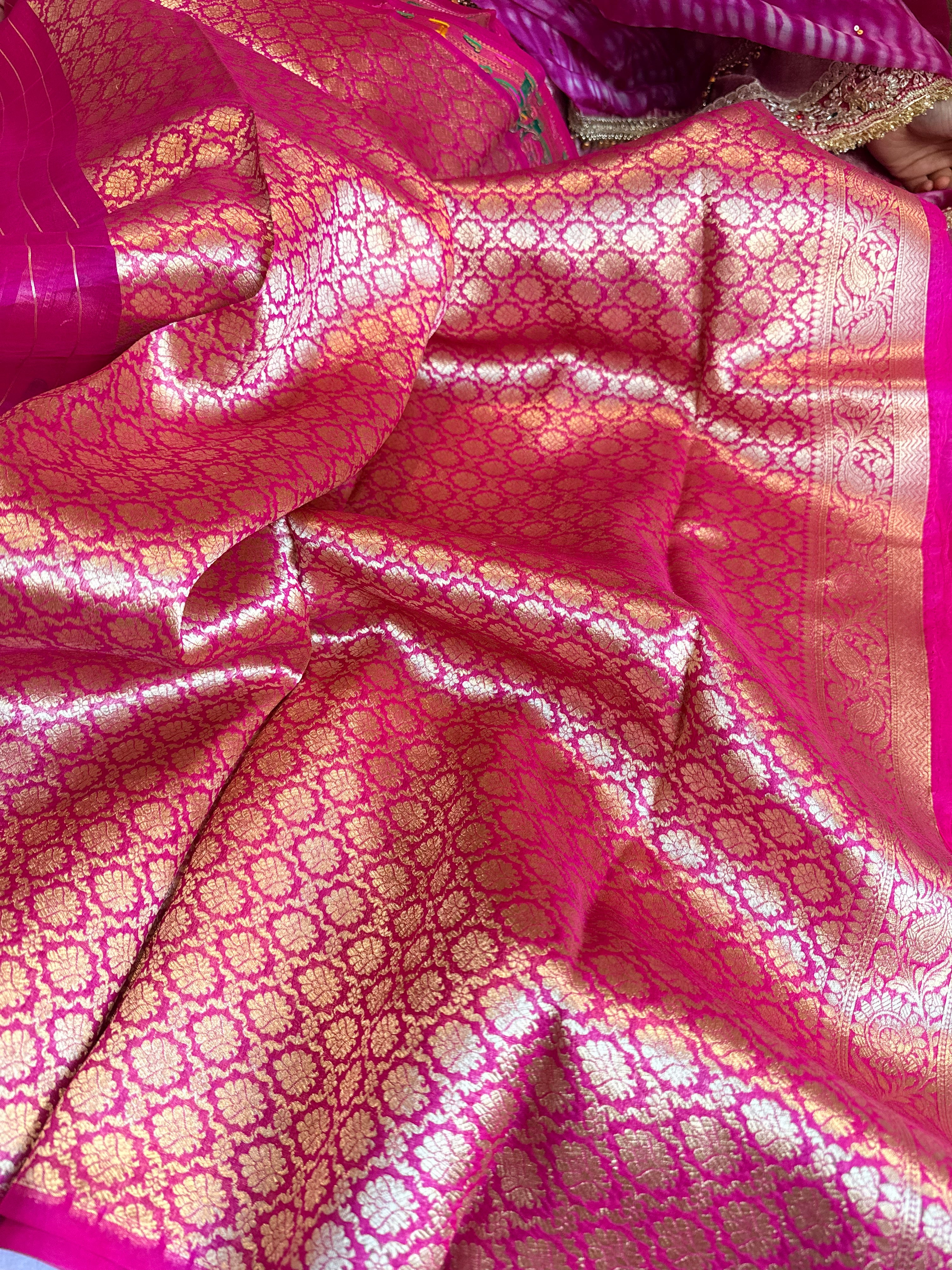 Hot fuchsia pink kora silk paithani meenakari border arshi dye saree