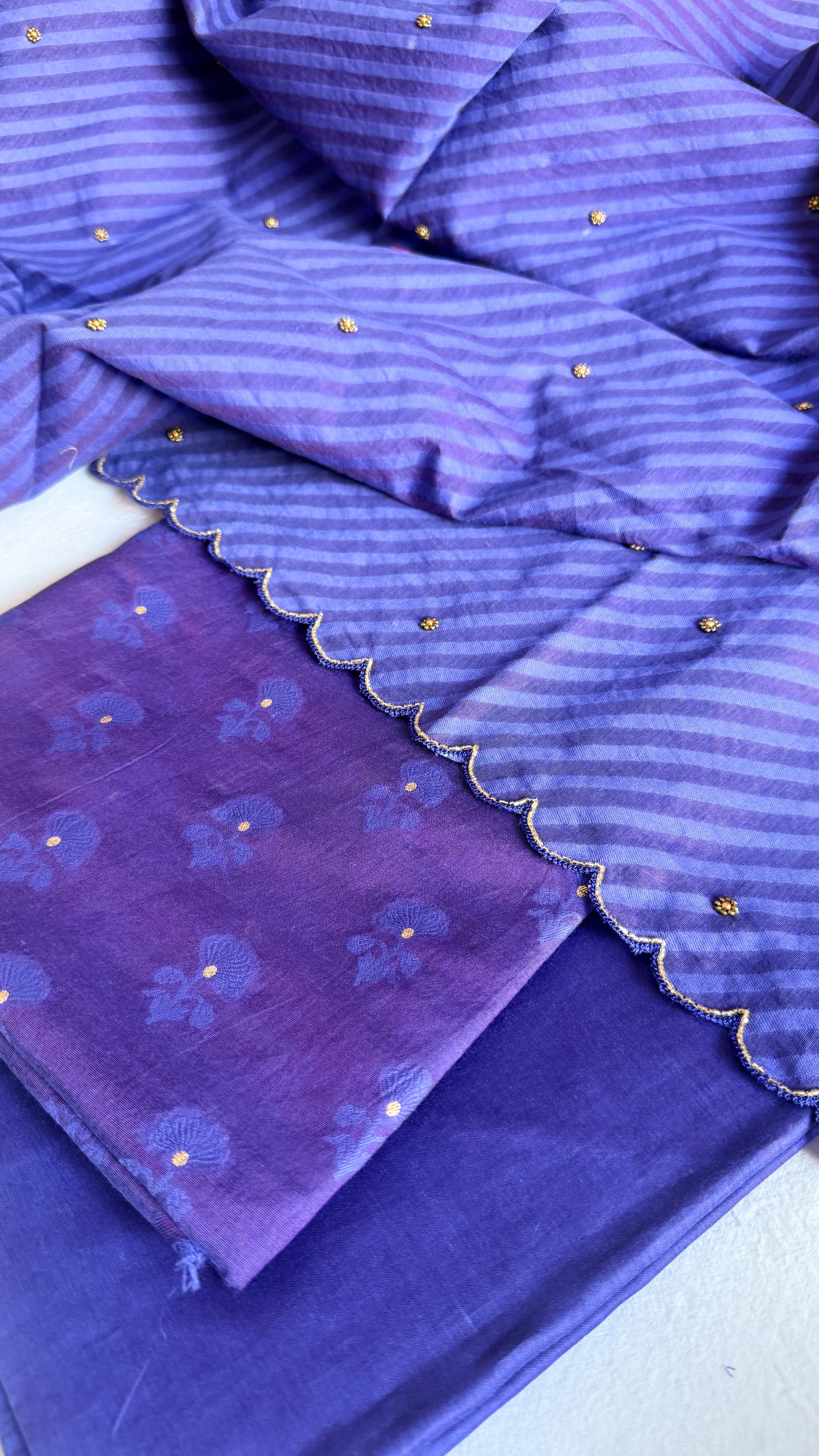 Summer suits under 8k - Mul cotton navy blue kurta paired with cotton sscalloped duppata set