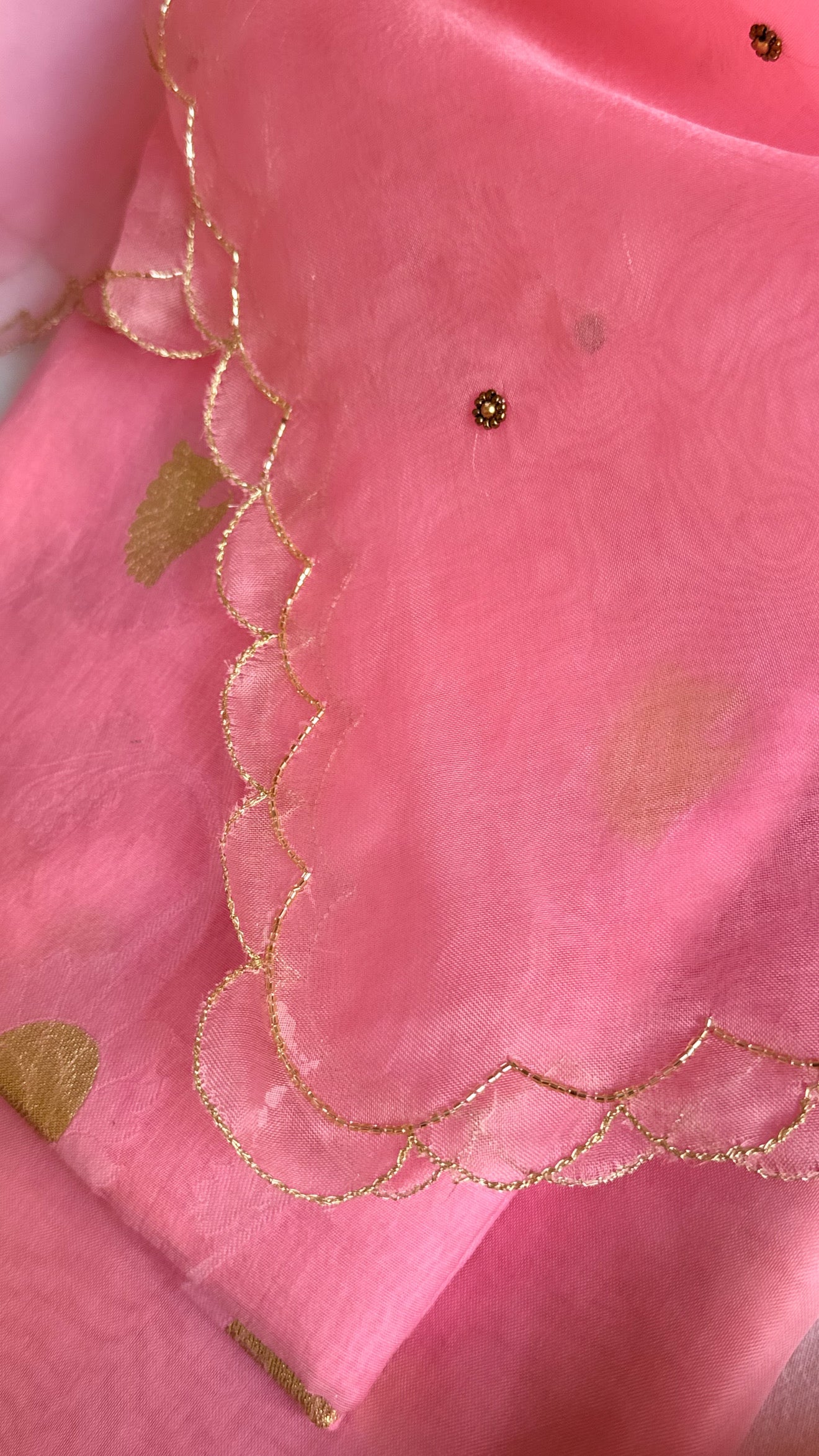 Summer suits under 8k - Mul cotton pink kurta paired with pink scalloped kora silk duppata