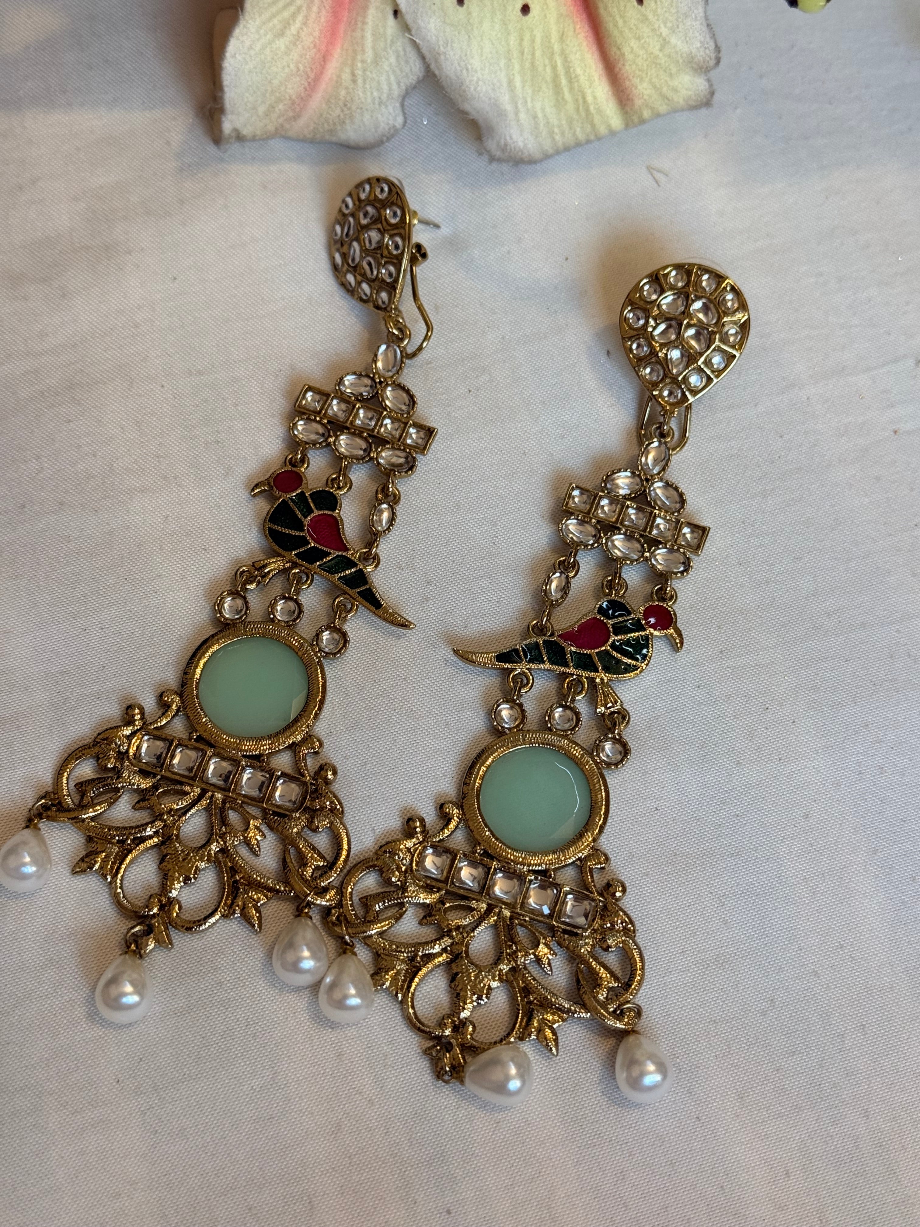 CHANDBALI EARING