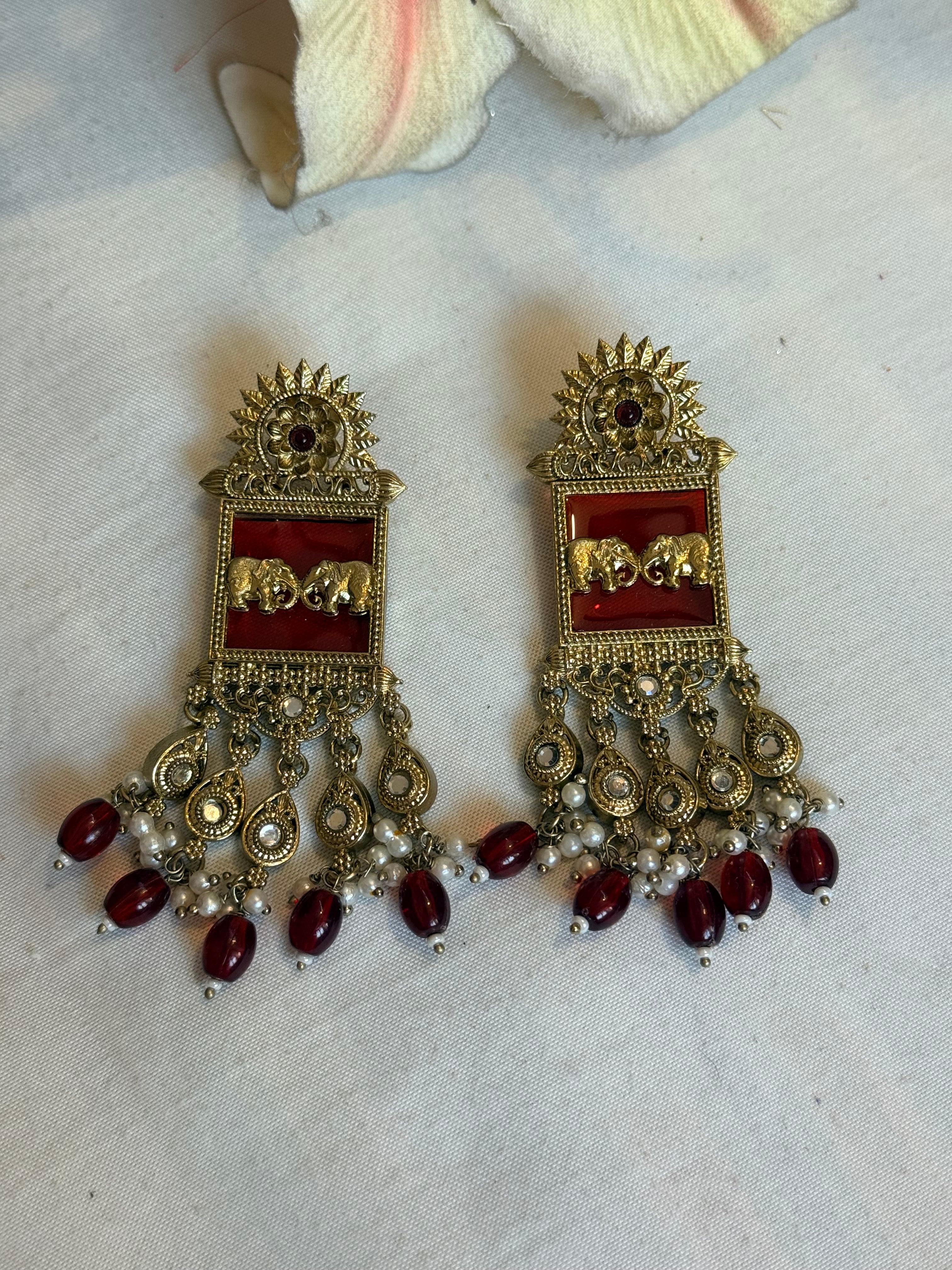 CHANDBALI EARING