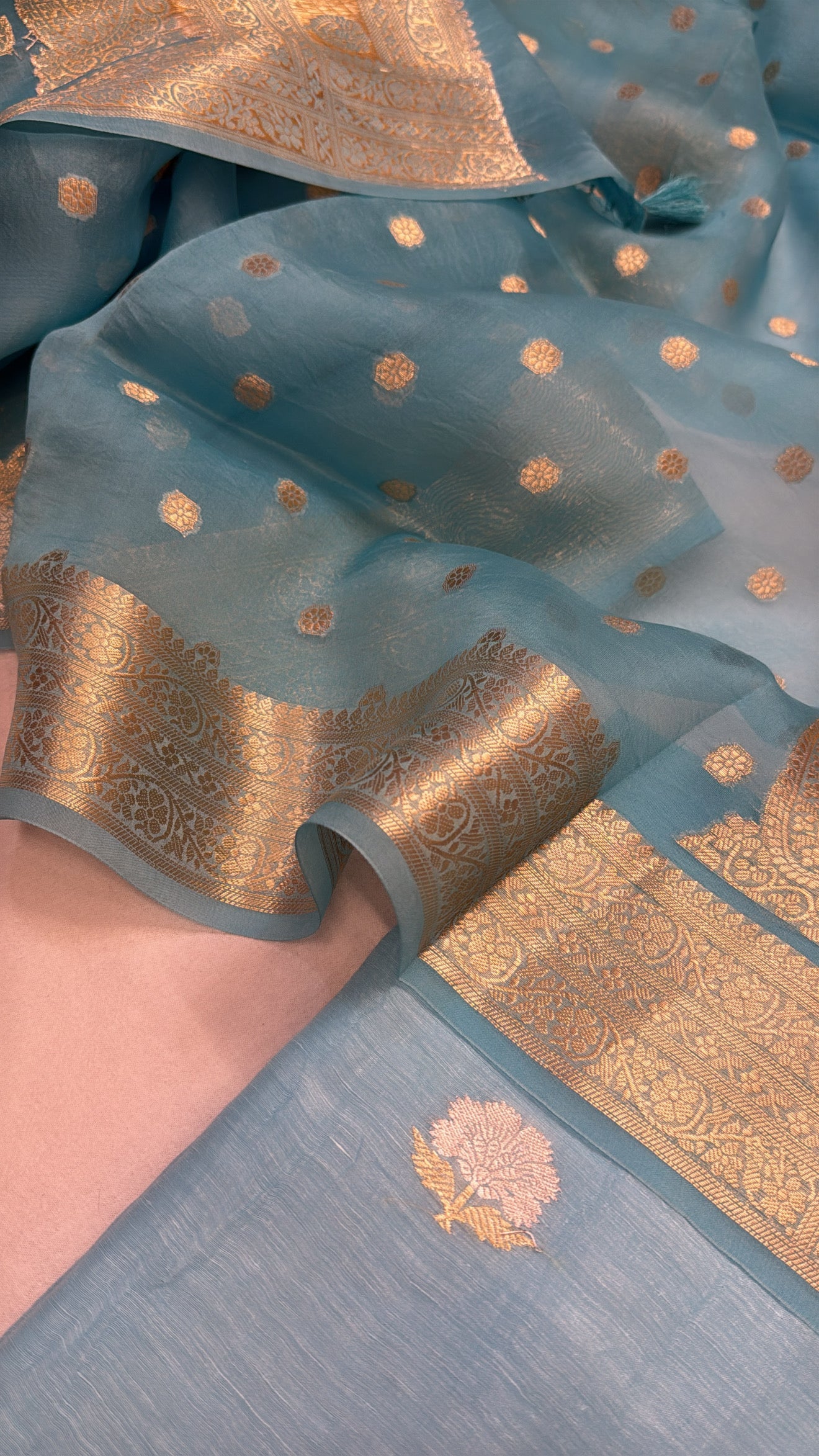 Sky blue linen gorgette kurta paired with kora silk kadhwa kohniya duppata set