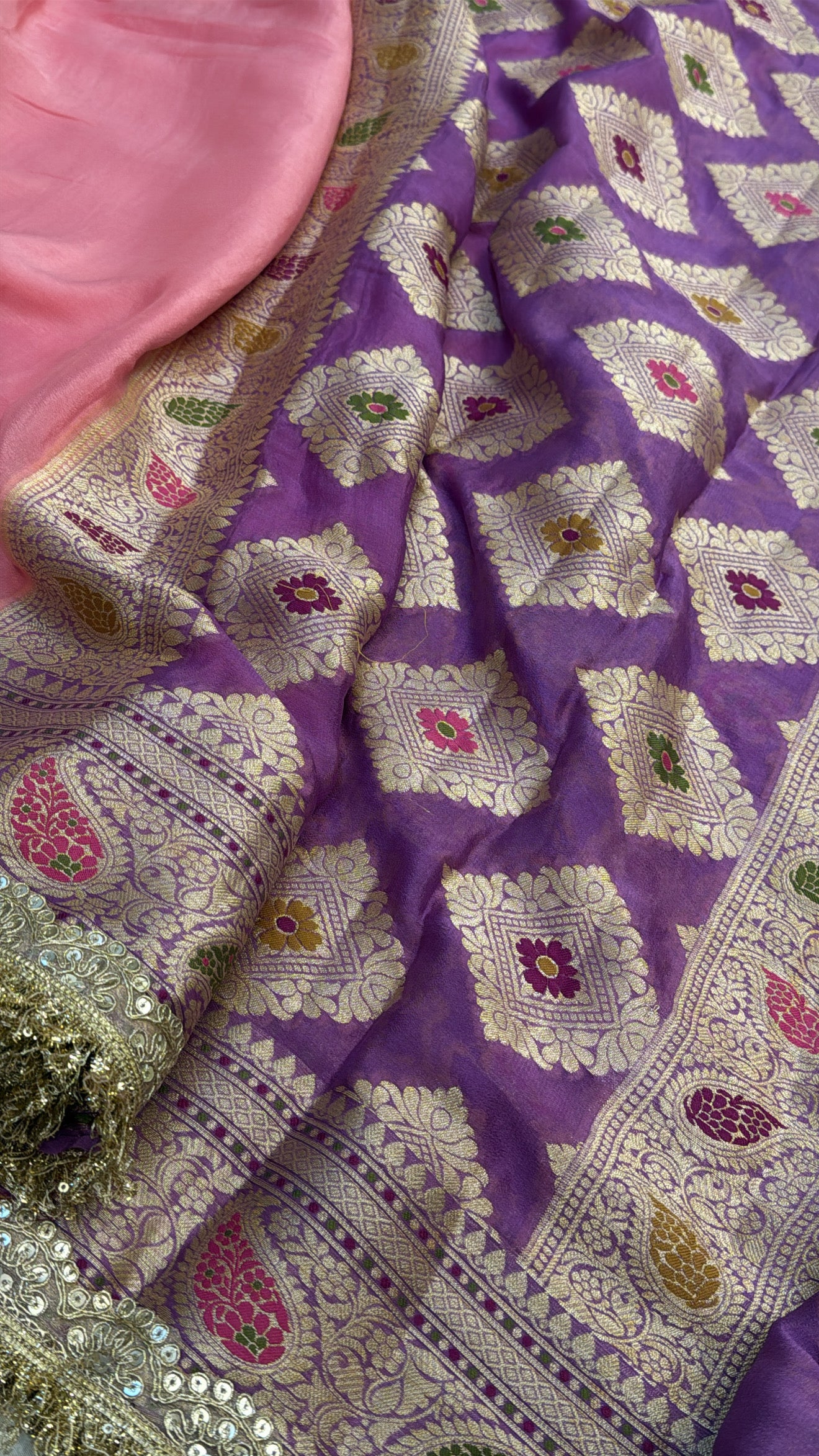 Banarasi chiffon gorgette chap dye contrast border kadhwa weaving saree