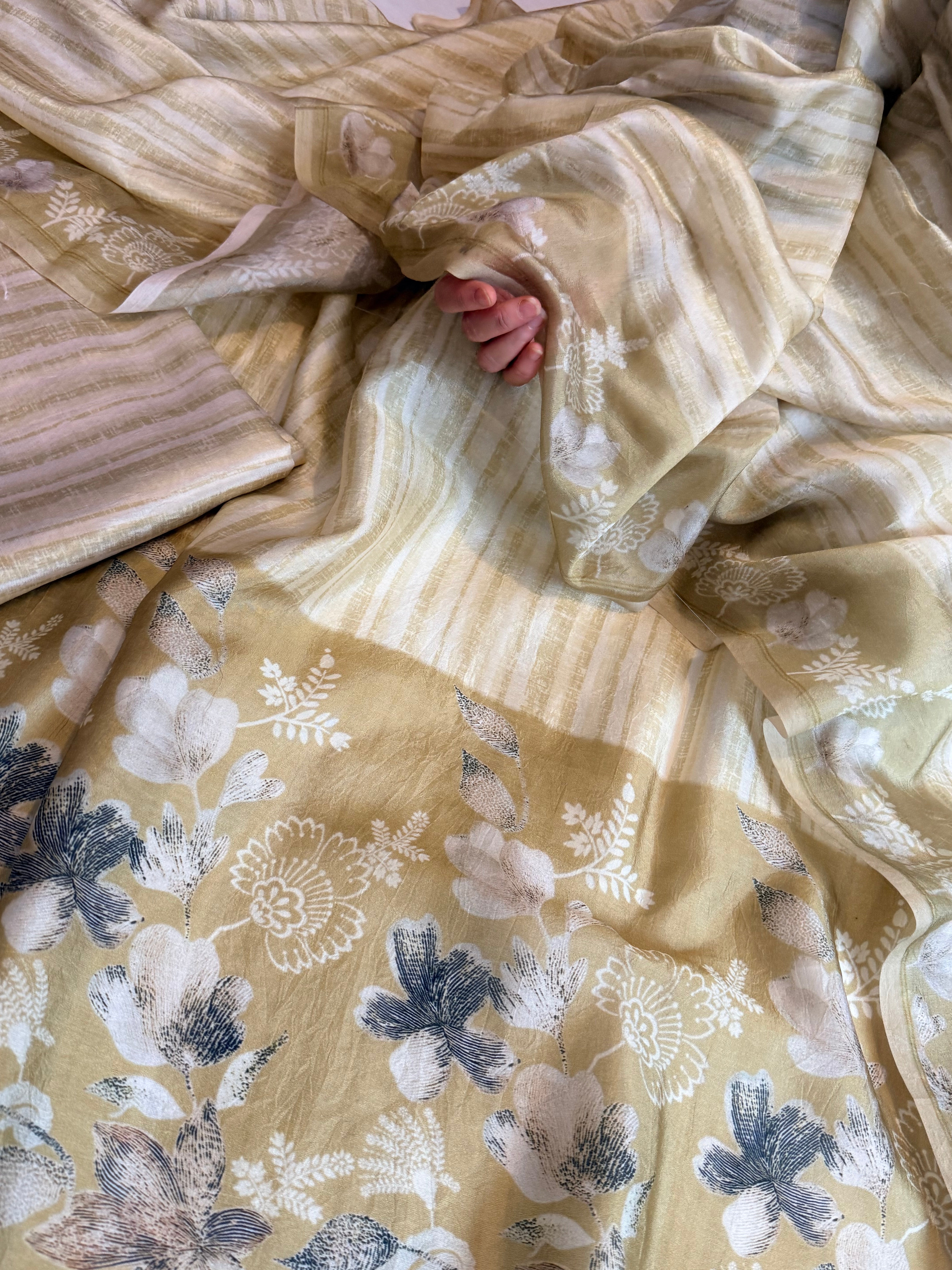 Printed spun chiniya silk kadhwa weaving suit set
