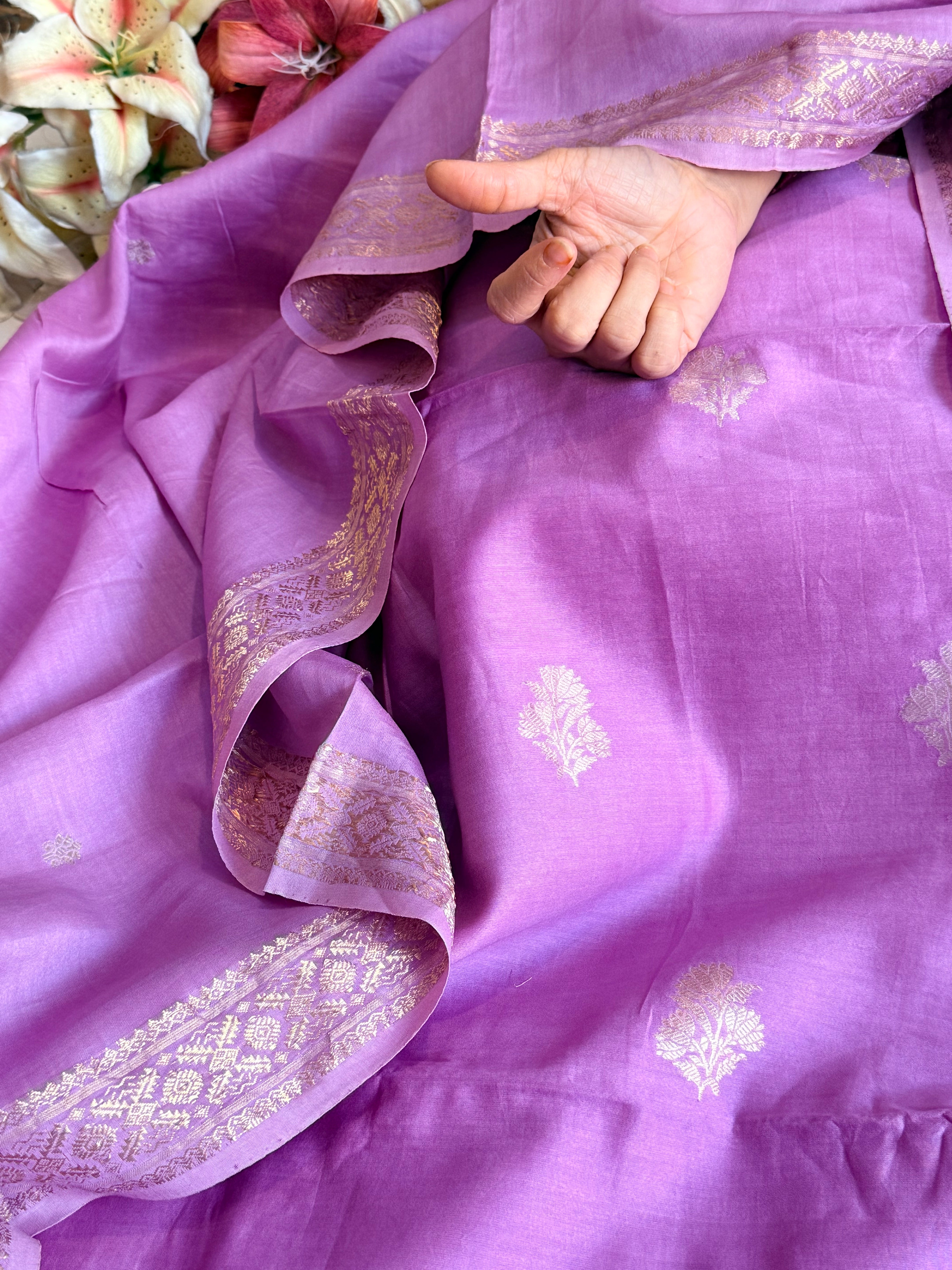 Mul cotton banarasi kadhwa buti dreamy lilac suit set