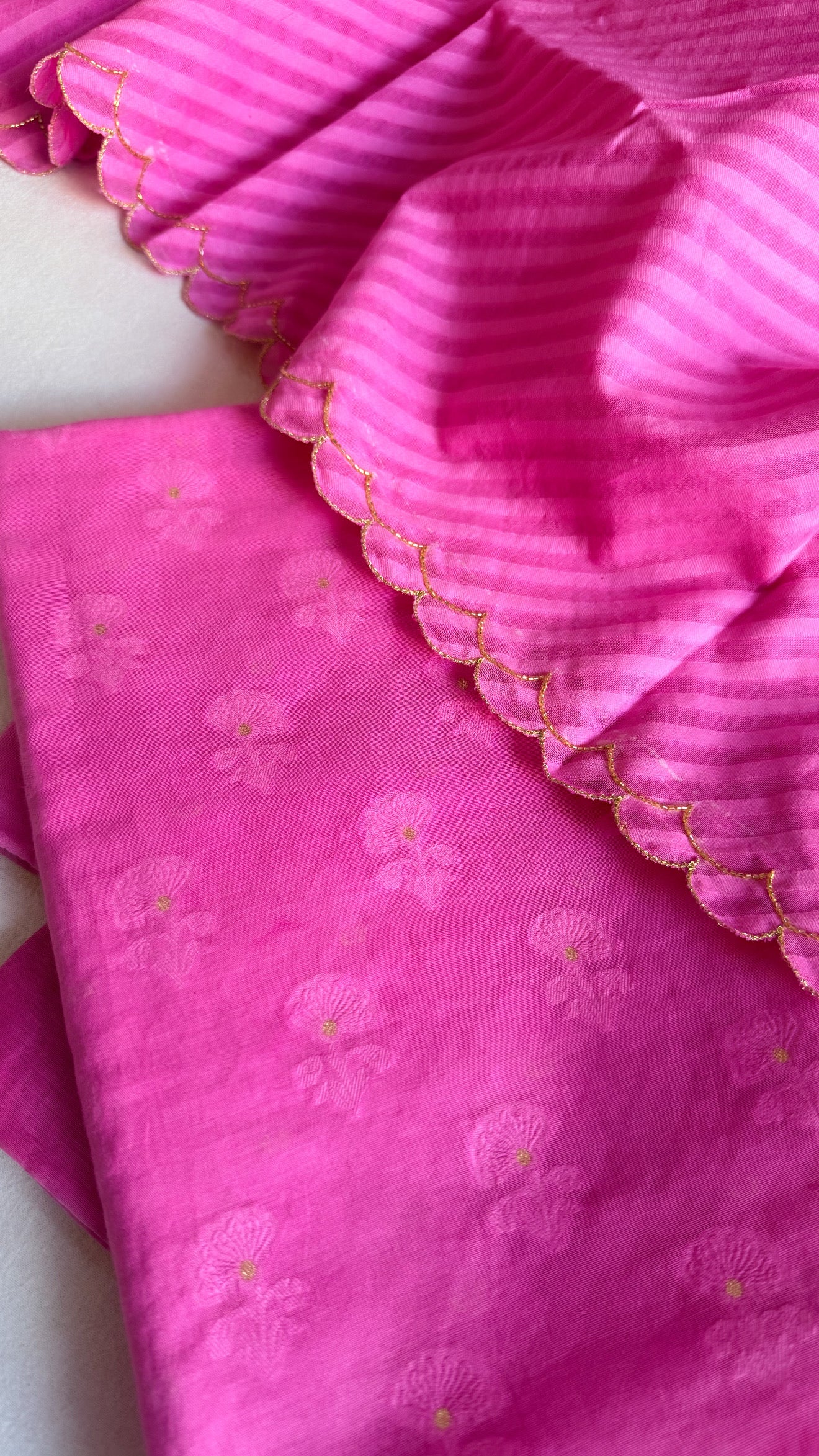 Summer suits under 8k - Mul cotton pink kurta paired with cotton sscalloped duppata set