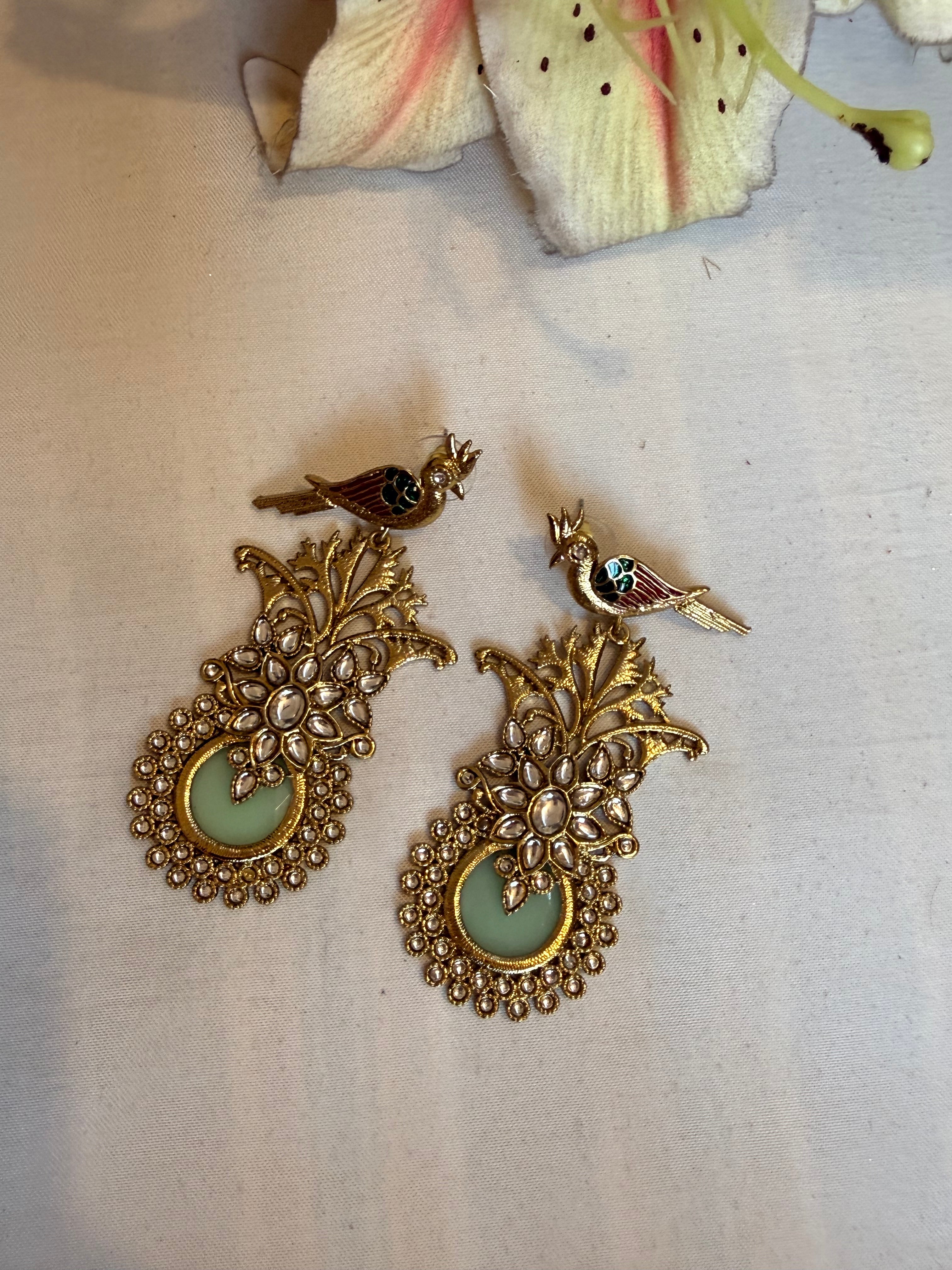 CHANDBALI EARING