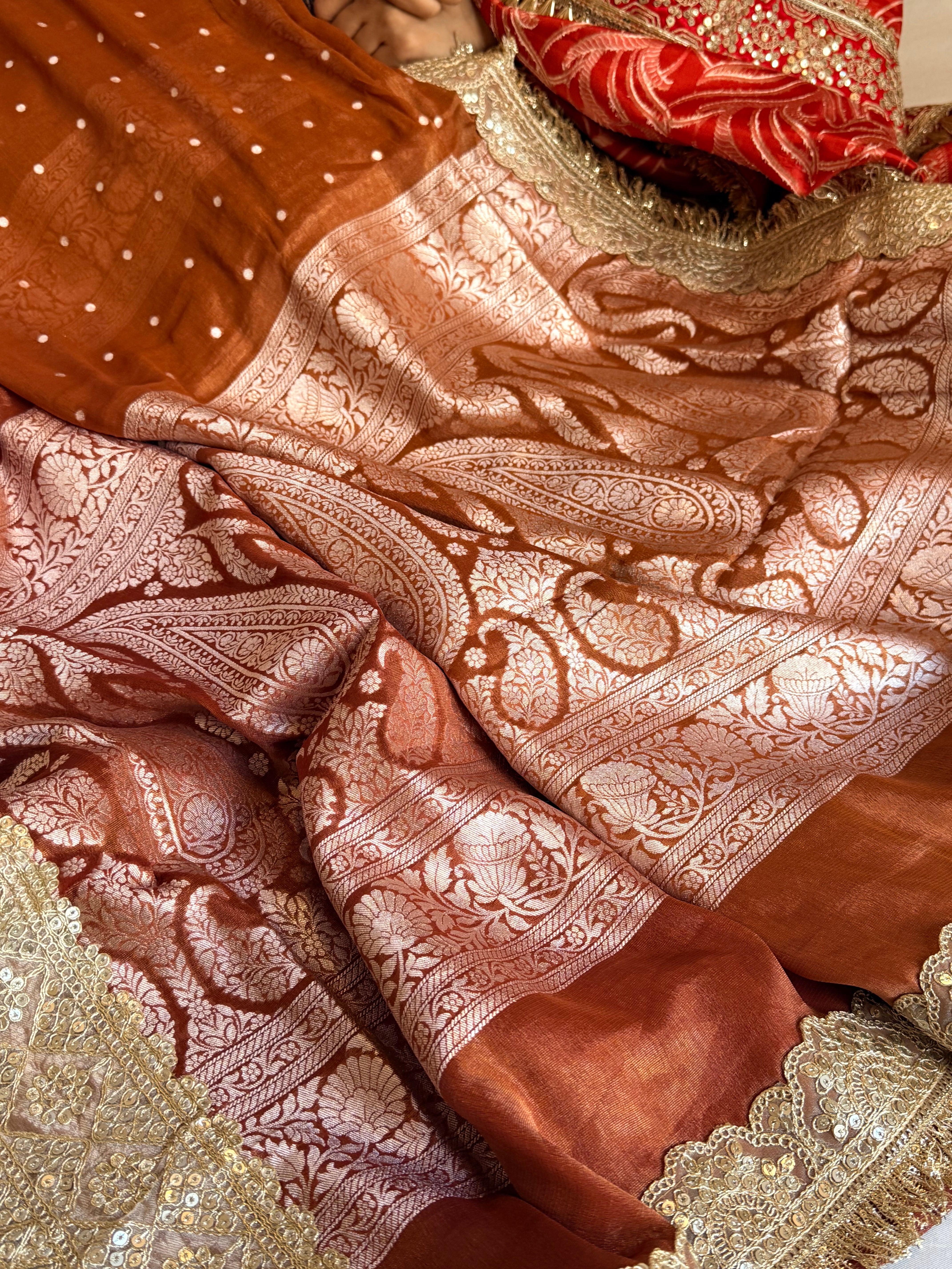 Chunri buti tissue gorgette ombre shaded kadhwa saree