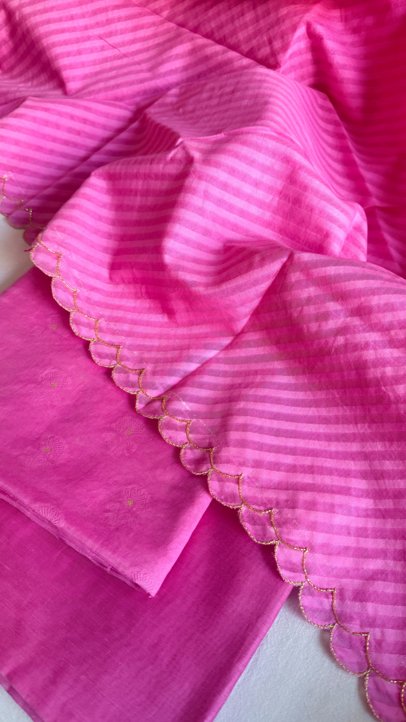 Summer suits under 8k - Mul cotton pink kurta paired with cotton sscalloped duppata set