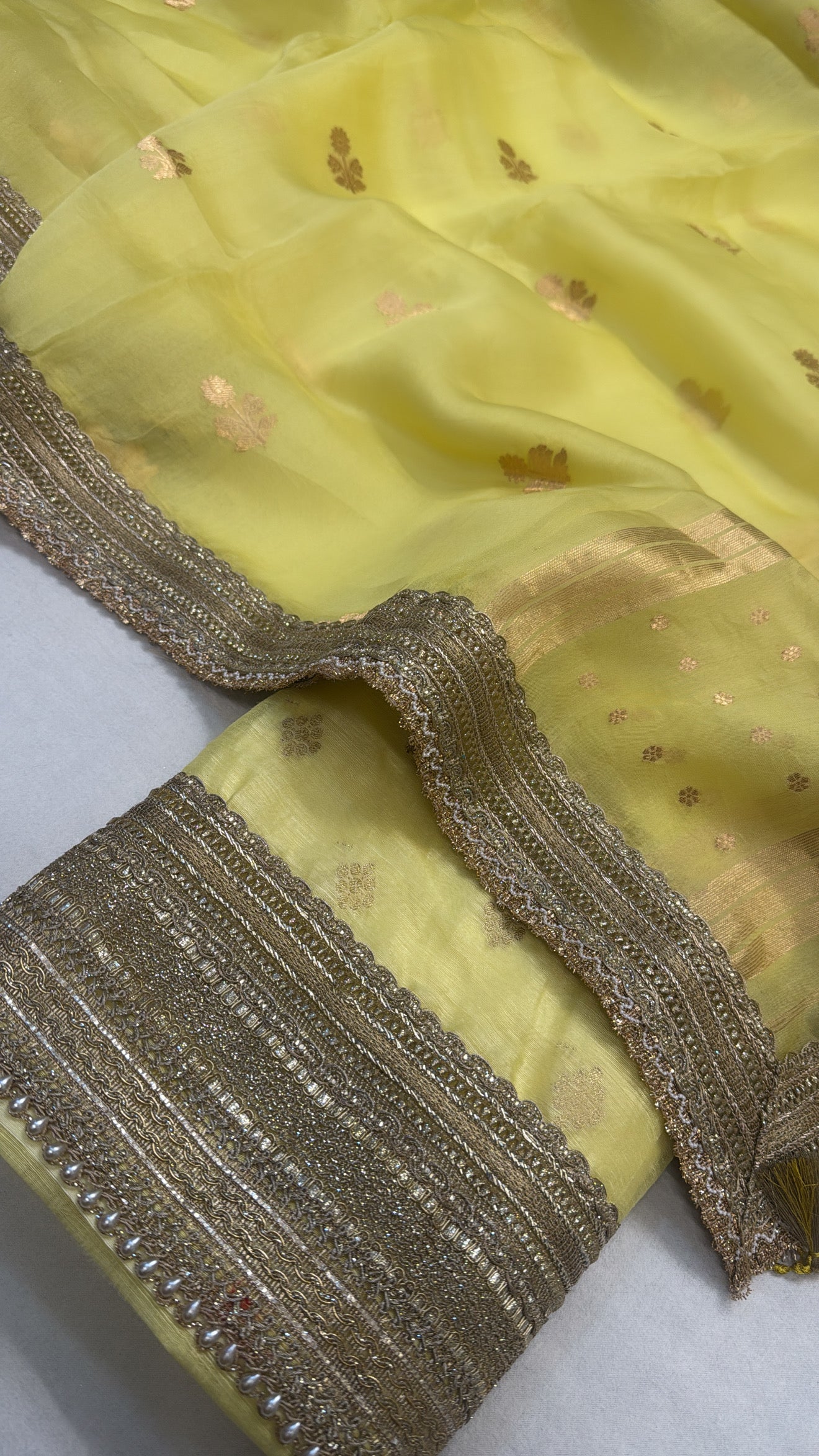 Lemon yellow linen gorgette paired with kora silk kadhwa duppata set