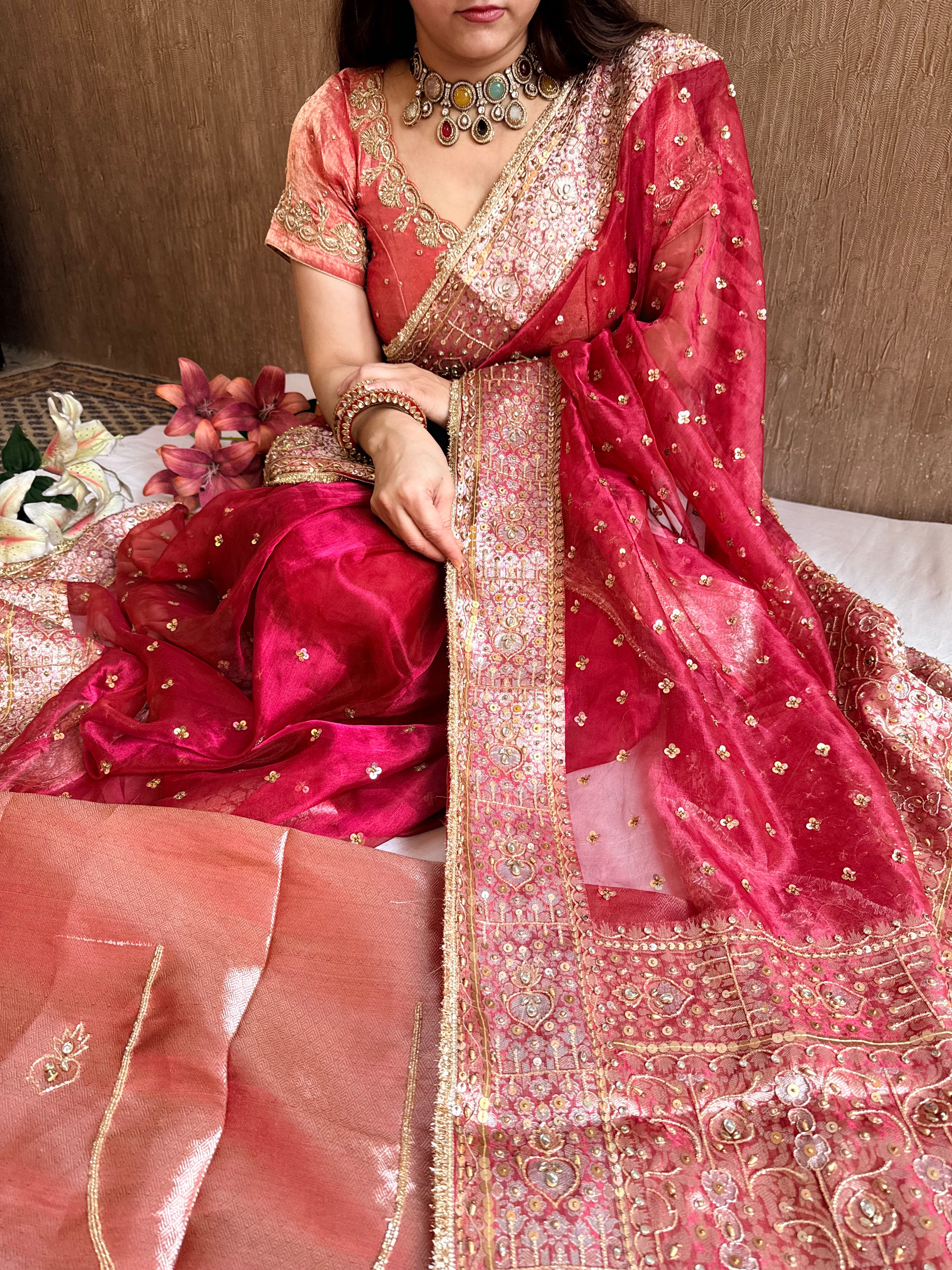 Nayi naveli dulhan wali metallic cranberry red chunri buti kadhwa tissue saree
