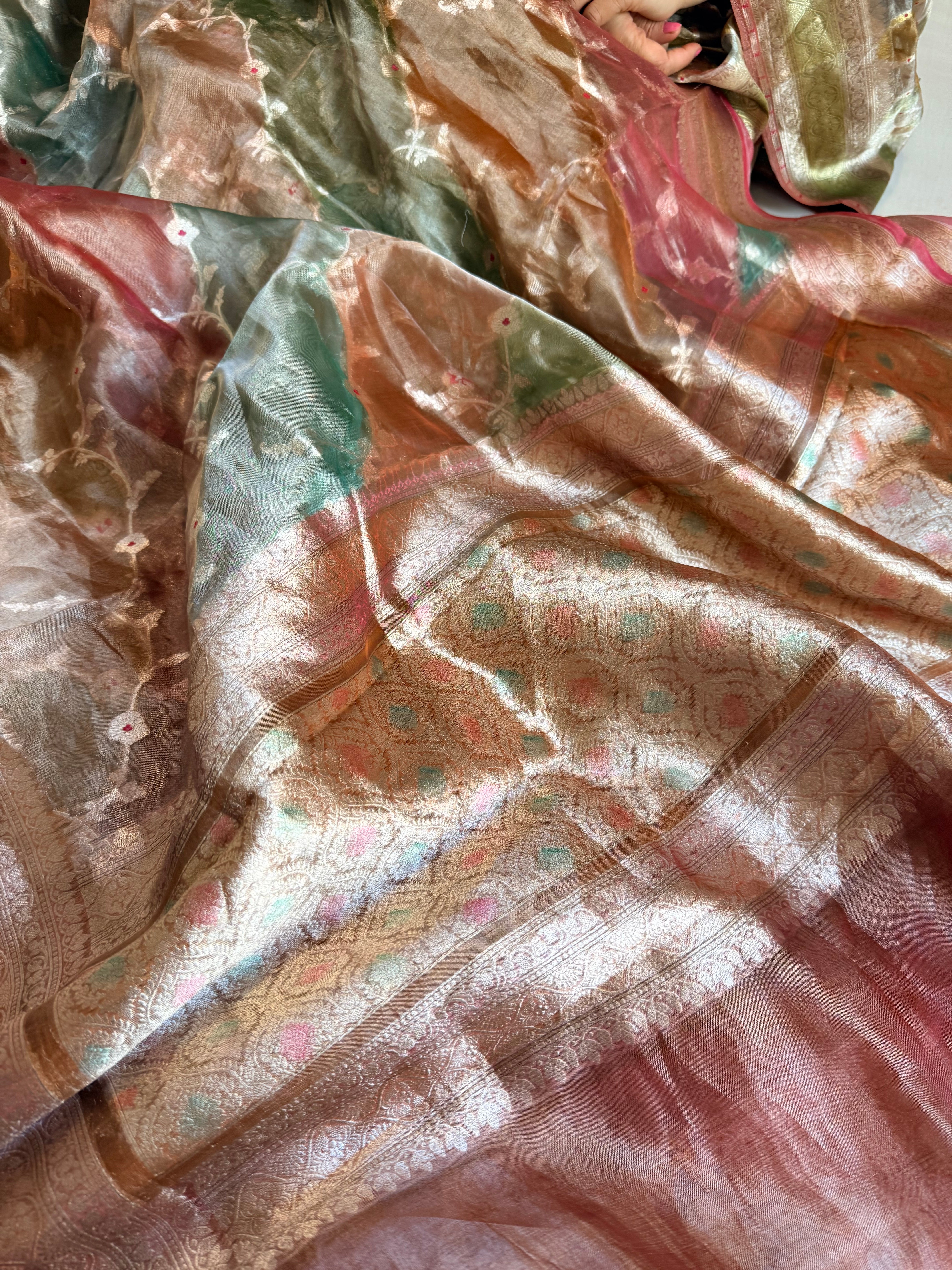 Rangeen diamond tissue silk rangkaat kadhwa saree