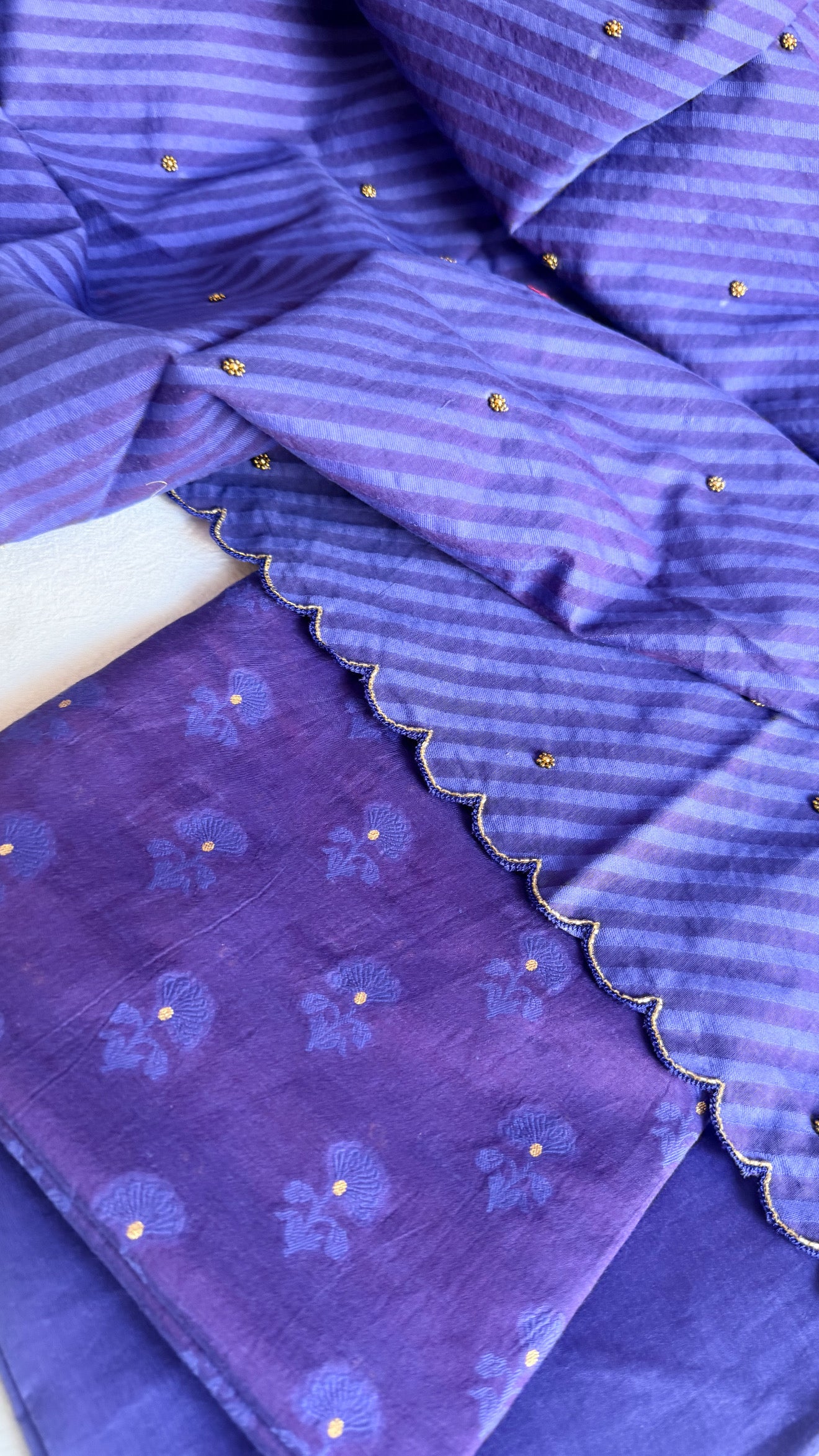 Summer suits under 8k - Mul cotton navy blue kurta paired with cotton sscalloped duppata set