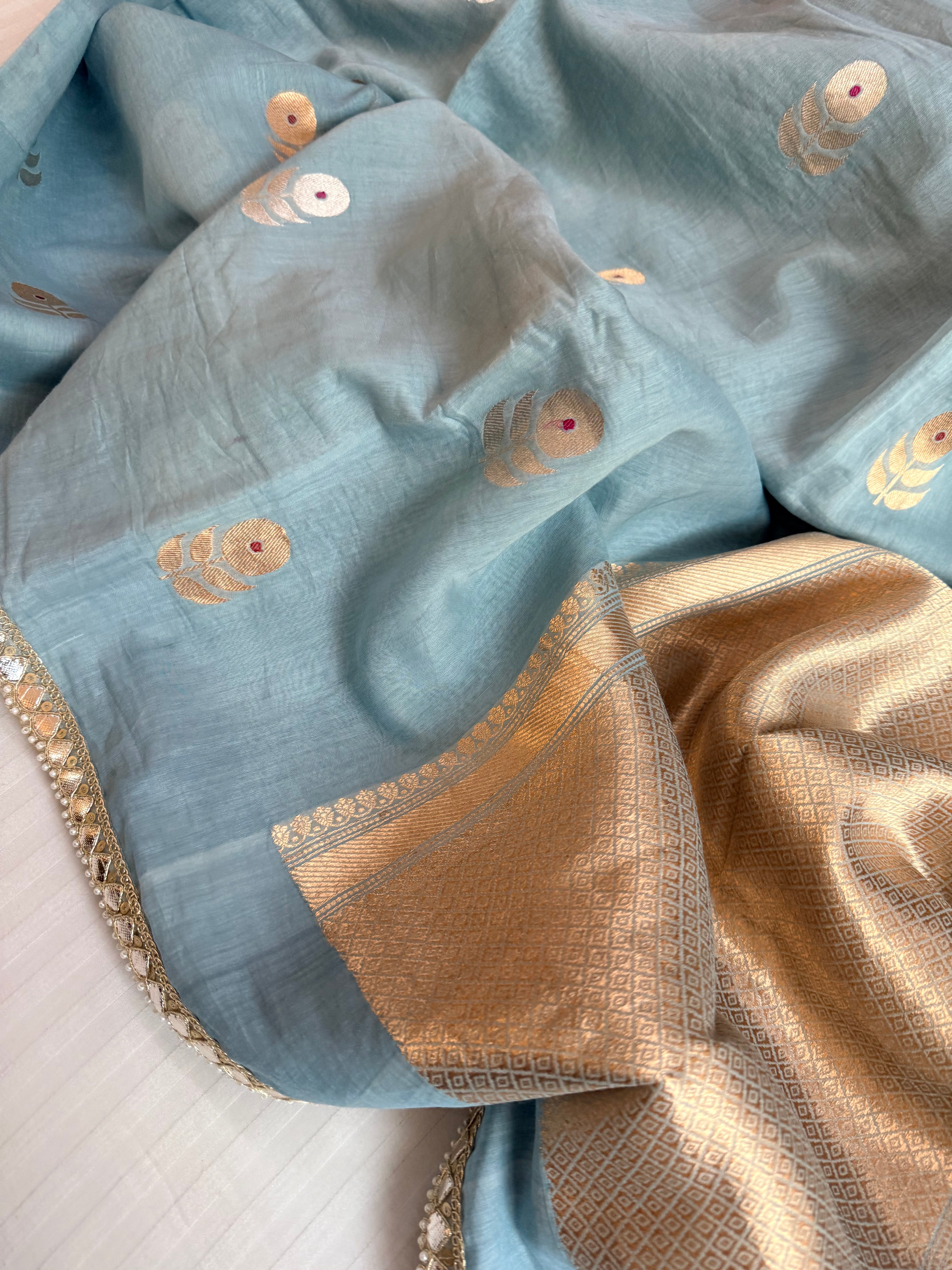 Handloom mulmul cotton silk sarees with beautiful lampi gota lace