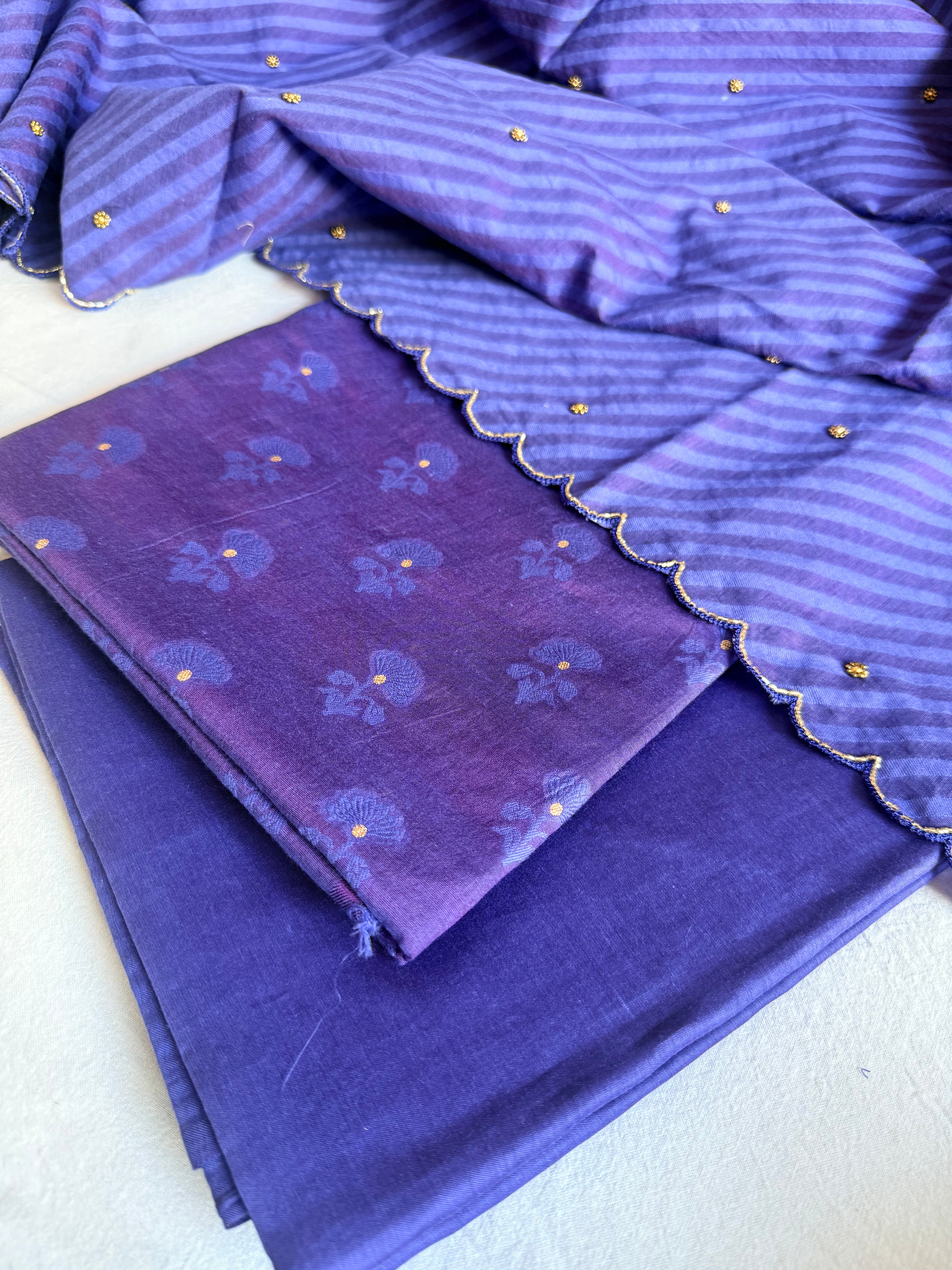 Summer suits under 8k - Mul cotton navy blue kurta paired with cotton sscalloped duppata set