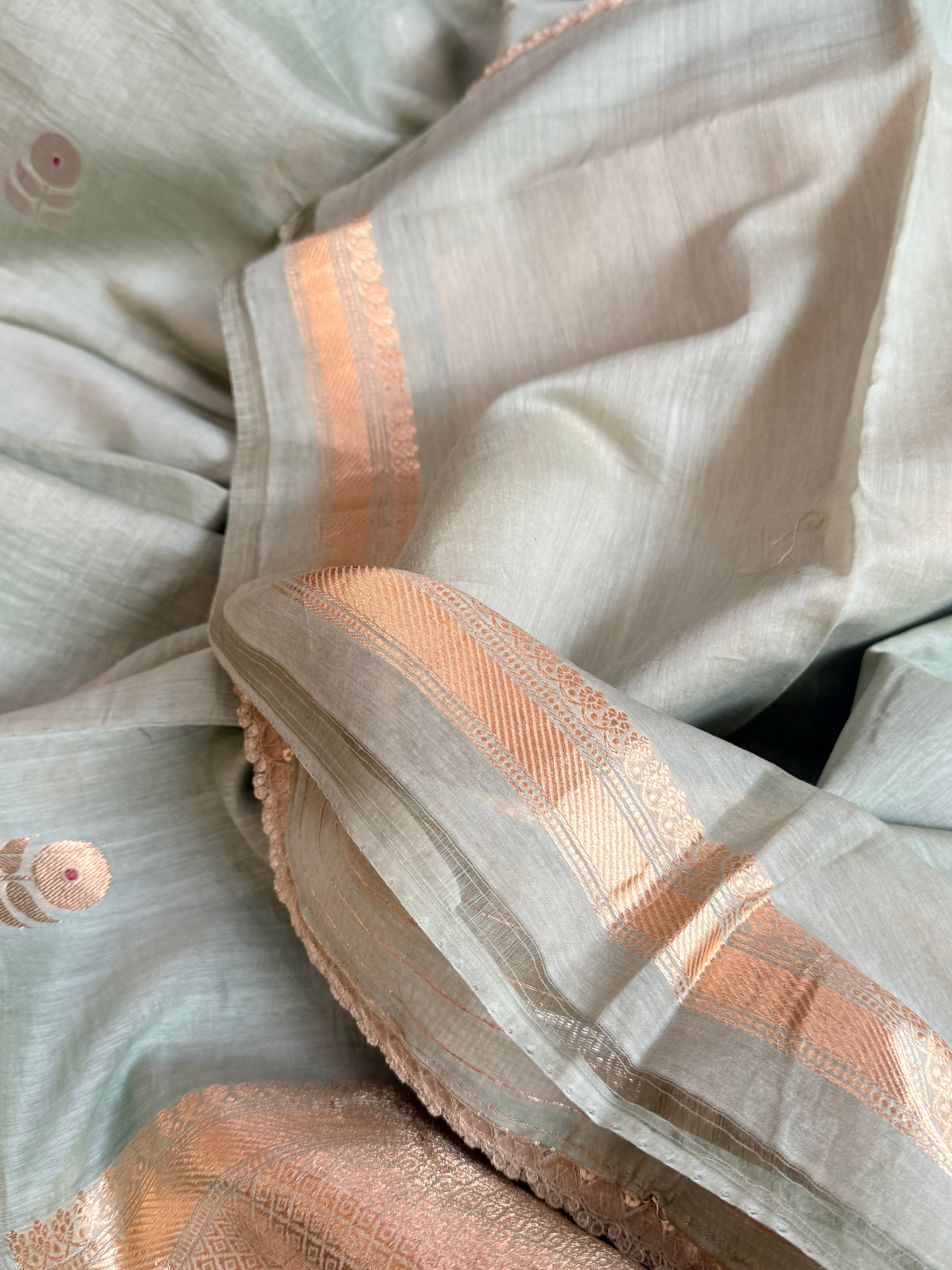 Handloom mulmul cotton silk saree with lampi gota border