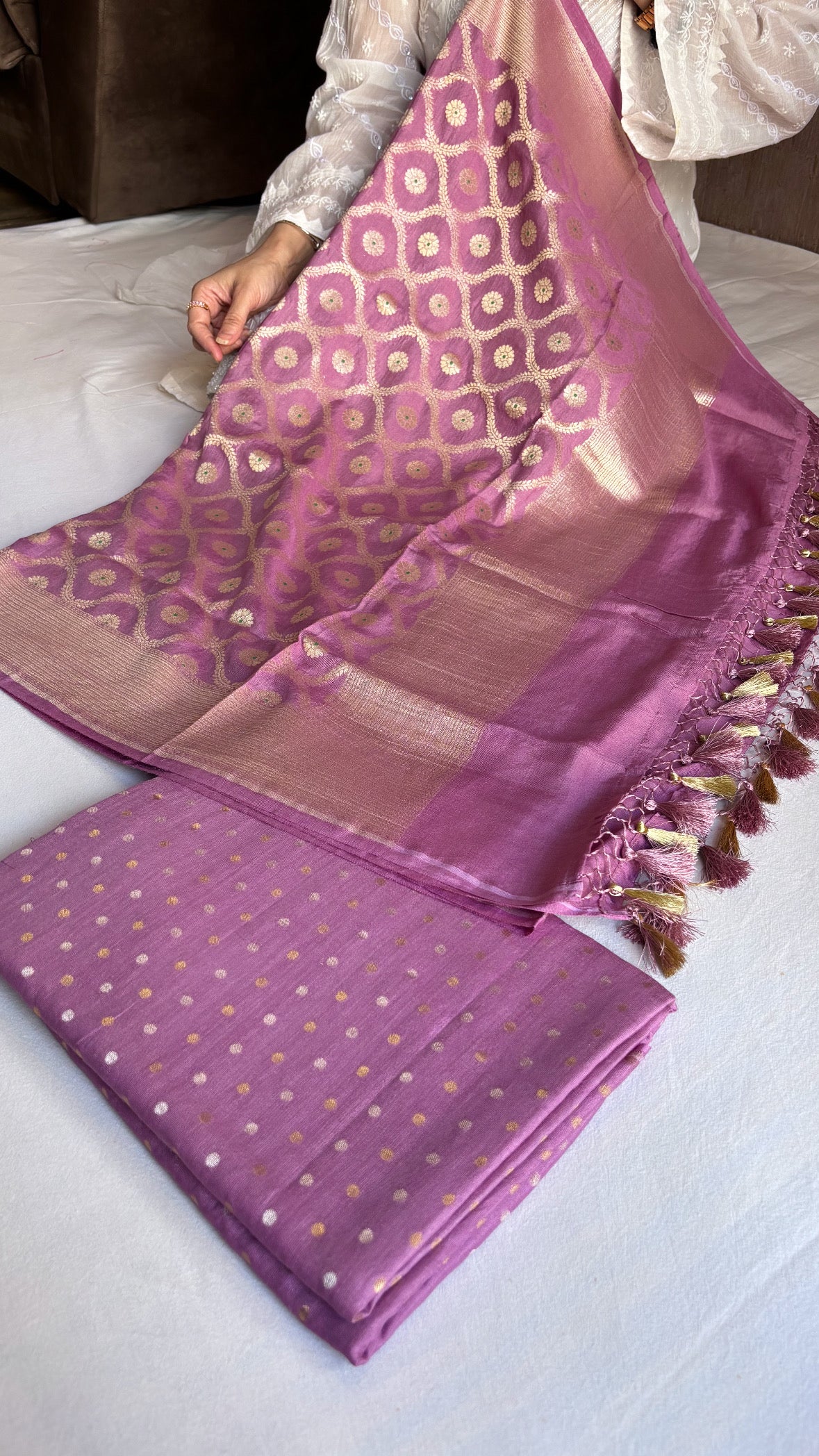 Dusty pink moonga silk meenedar jungla suit set