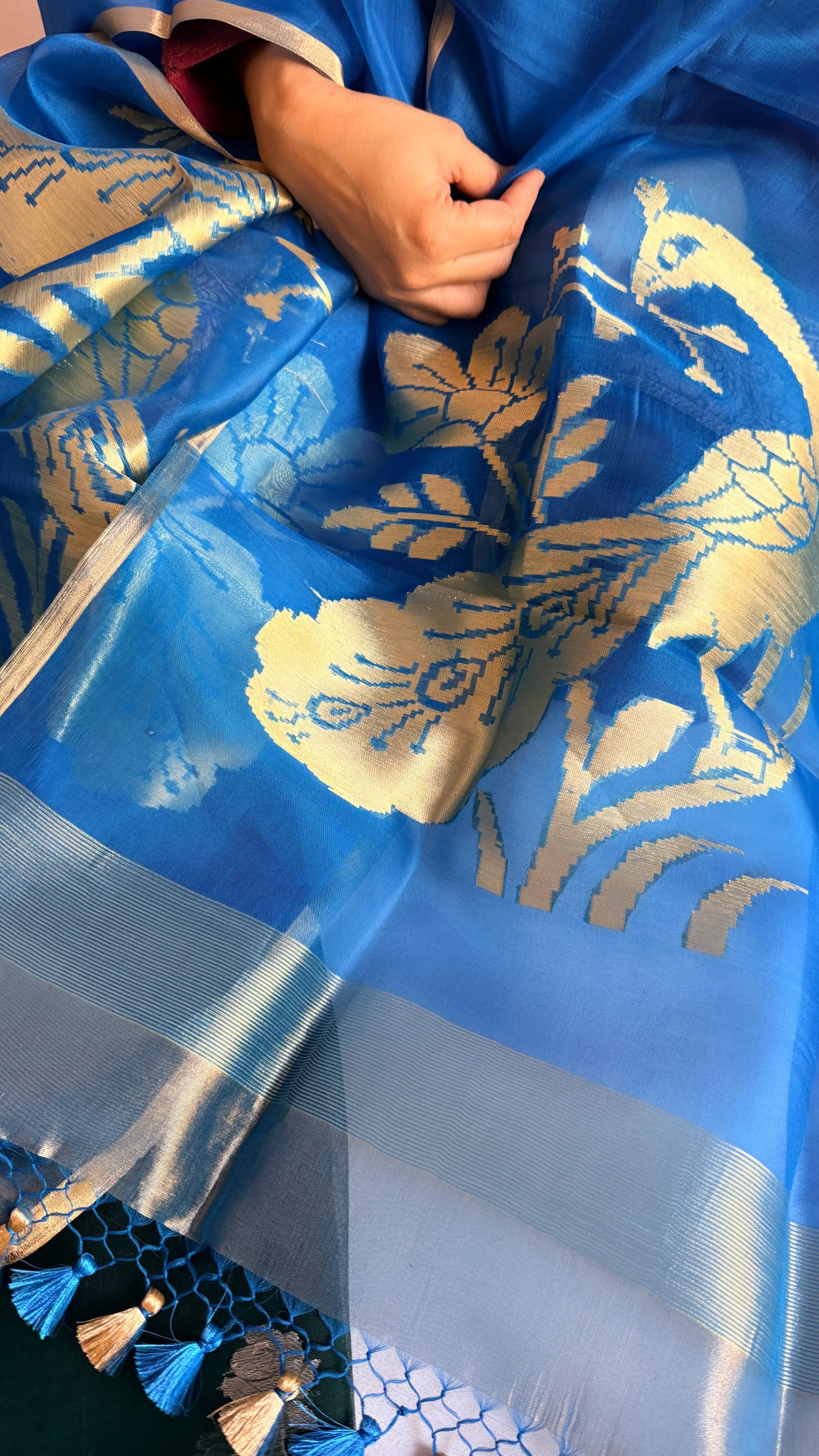 Peacock motif kora silk kadhwa blue-bottle green combination suit set