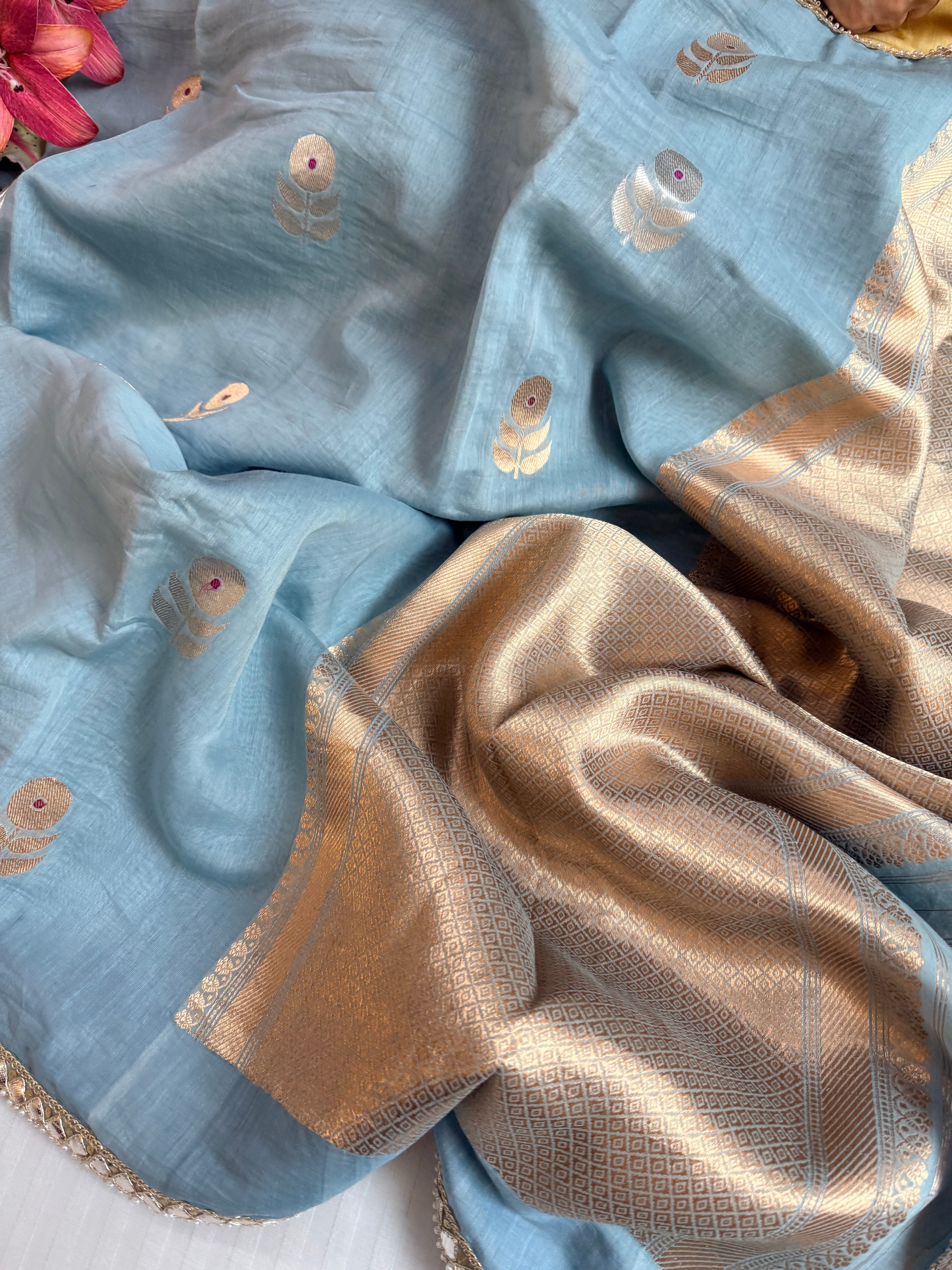 Handloom mulmul cotton silk sarees with beautiful lampi gota lace