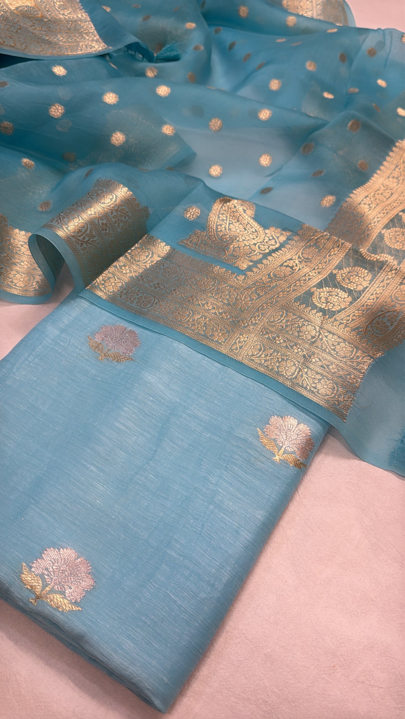 Sky blue linen gorgette kurta paired with kora silk kadhwa kohniya duppata set