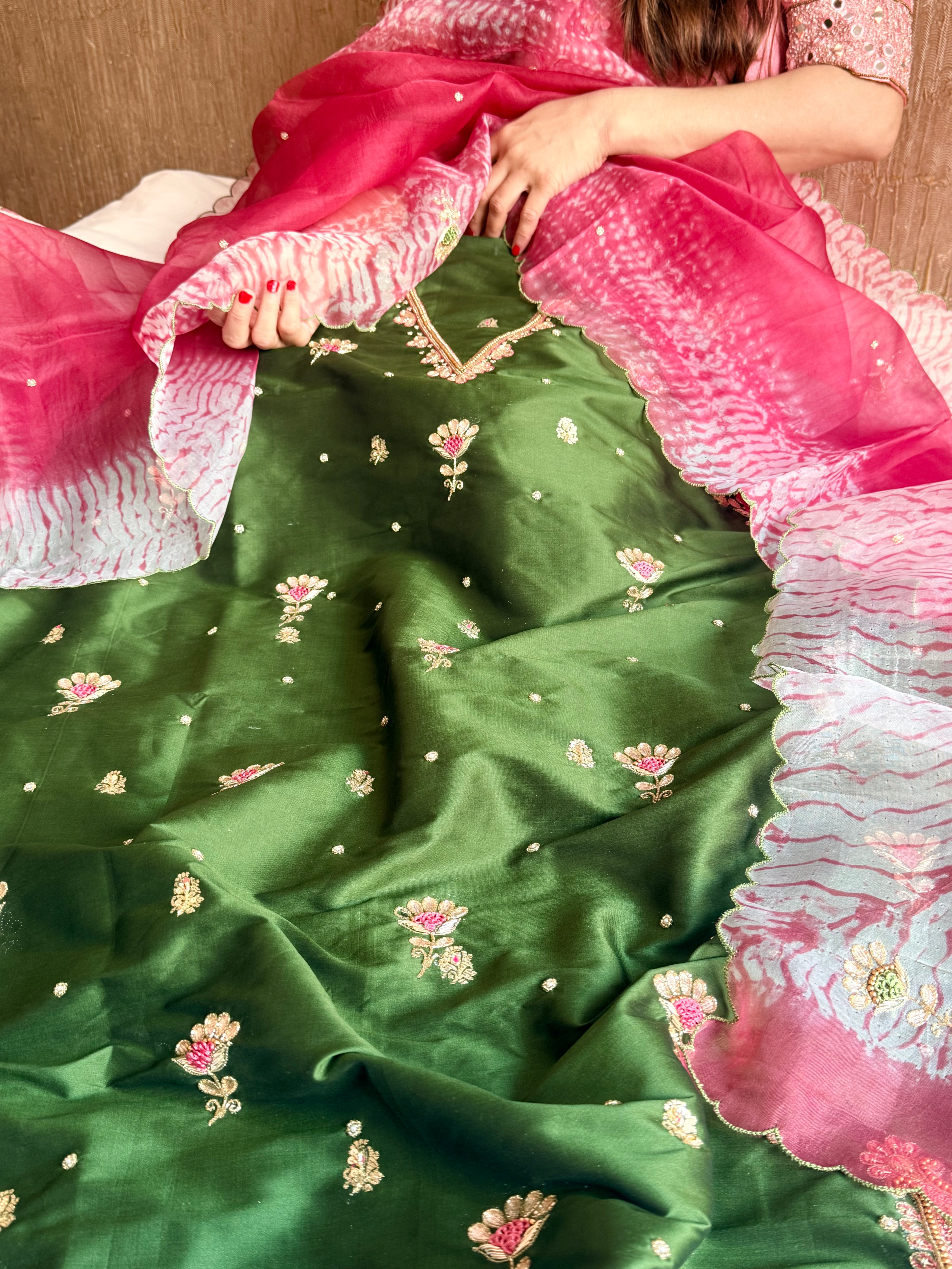 Shibori edit - Katan silk kadhwa kurta paired with hand embroidered kora shibori duppata