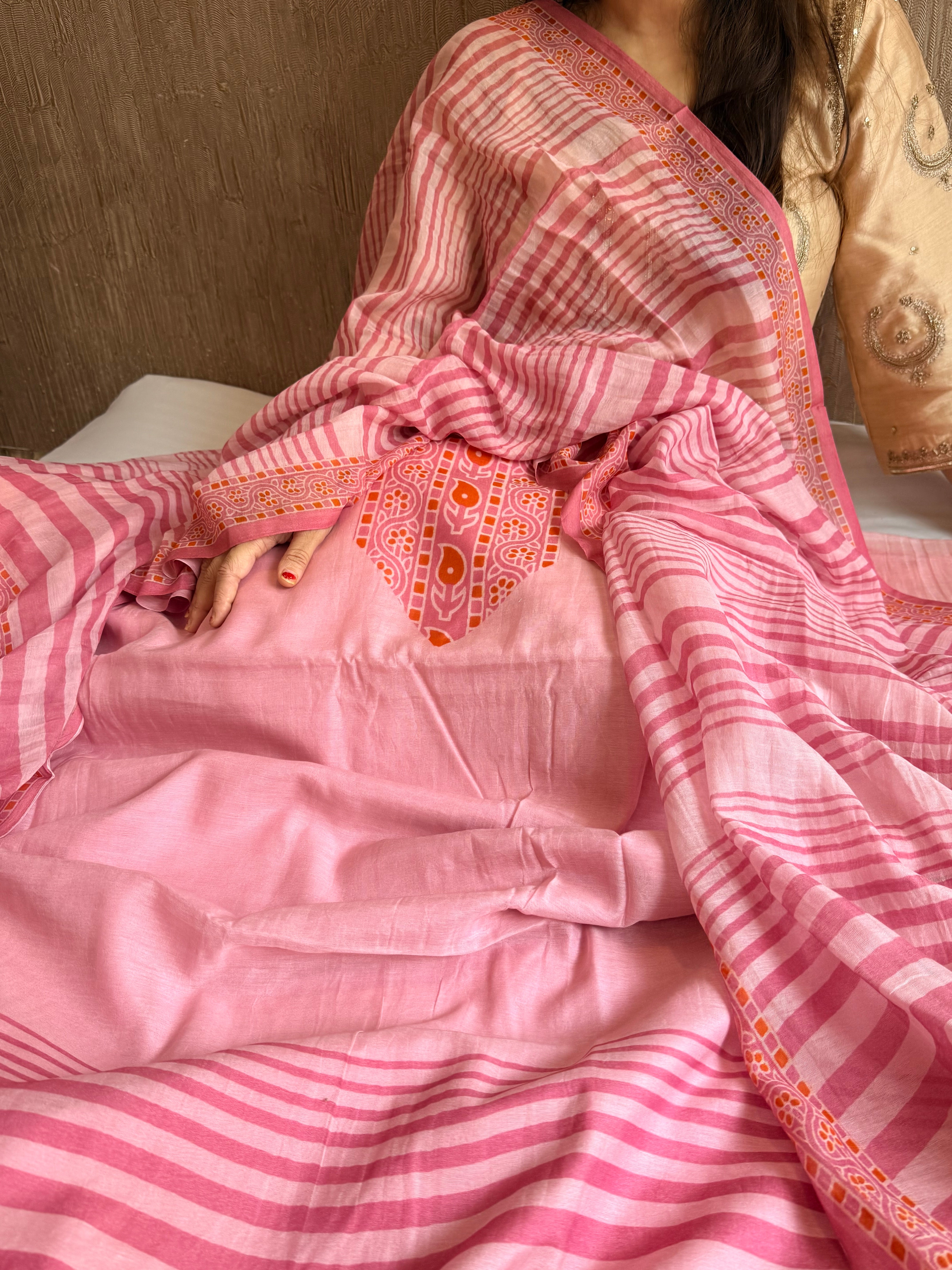 Onion pink mul cotton printed kadhwa weaving suit set