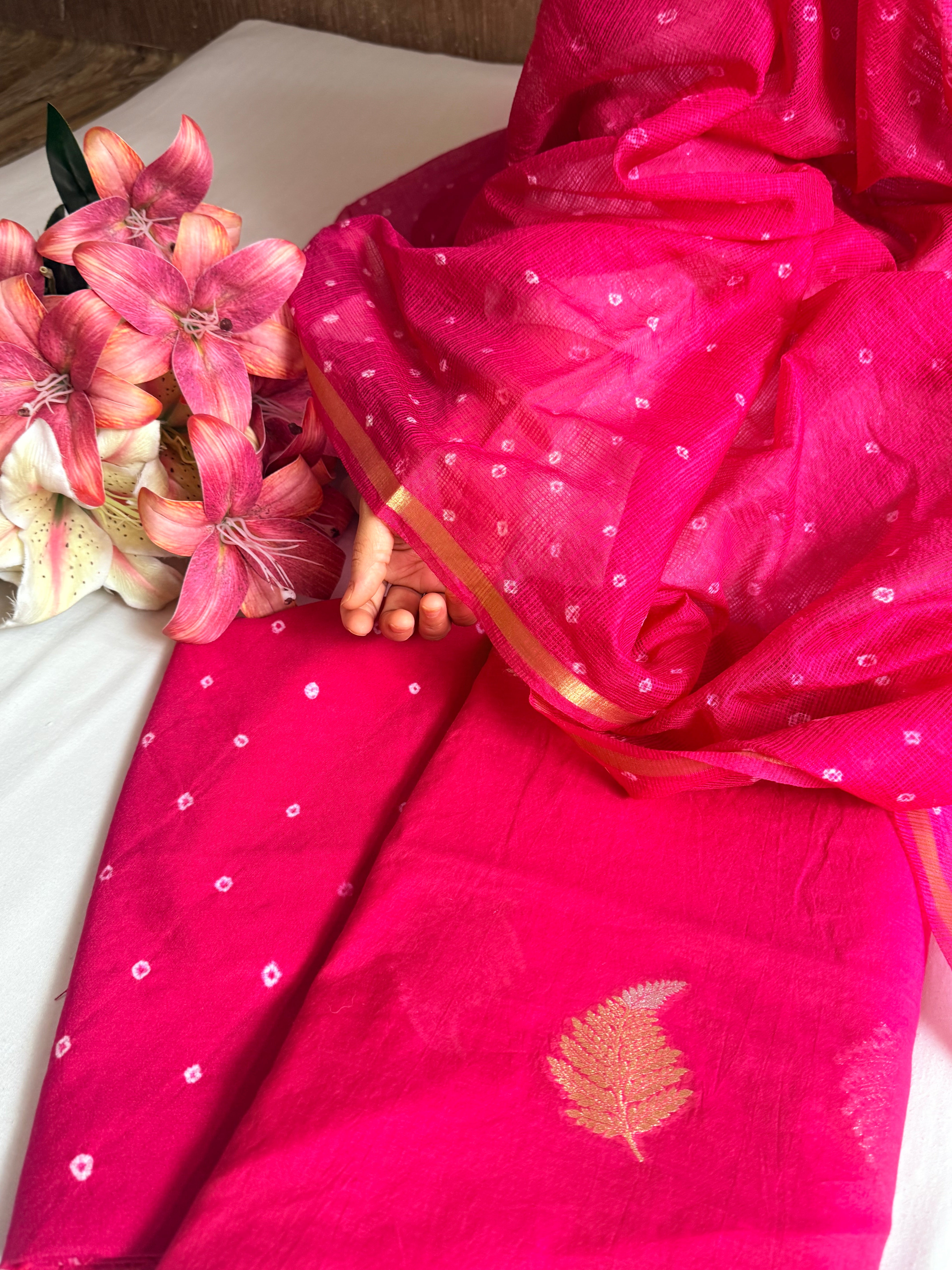 Below 8k- Mul cotton handloom kurta paired with bandhej dyed kota silk duppata set